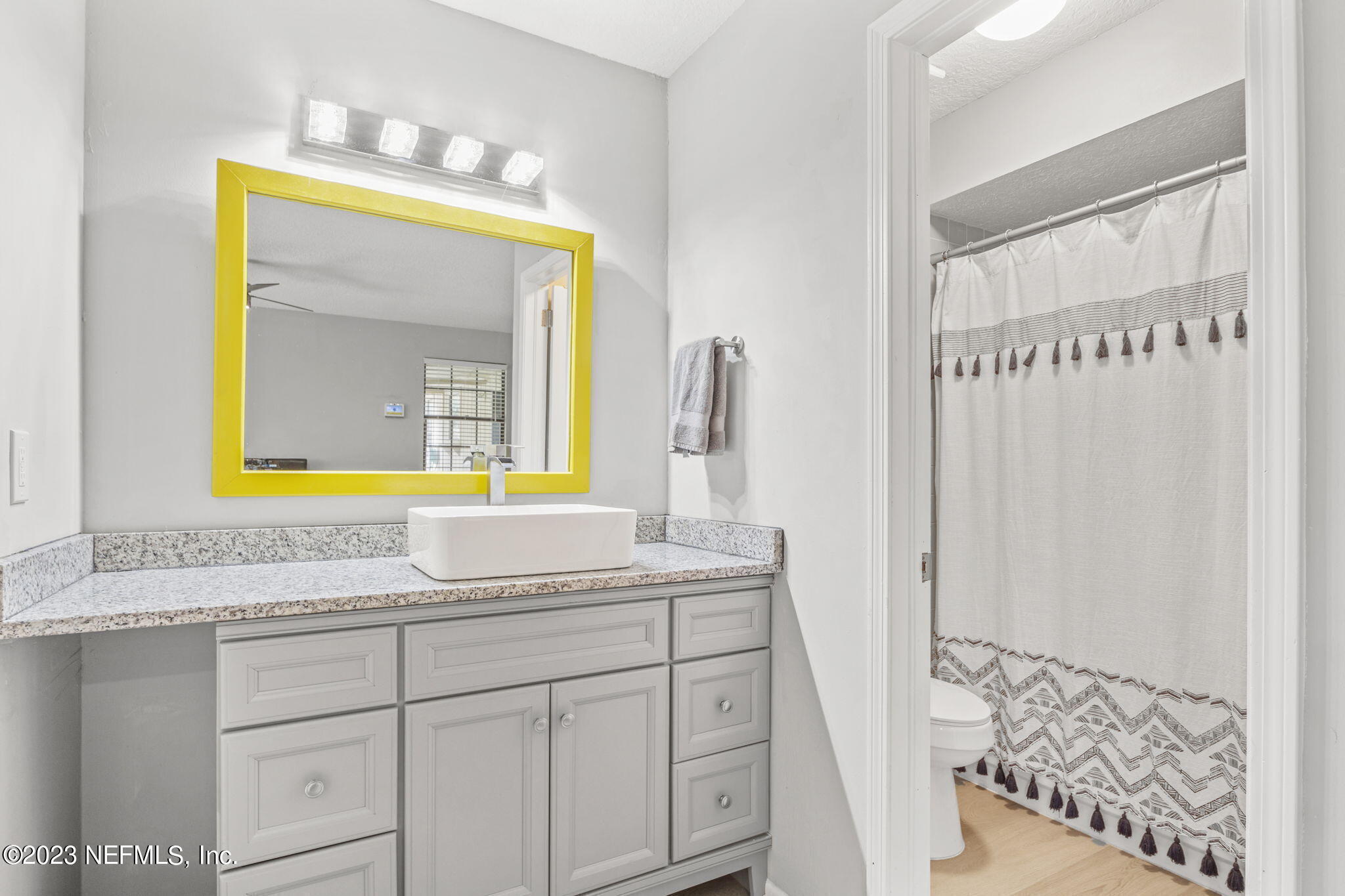 8147 WEYBRIDGE Drive