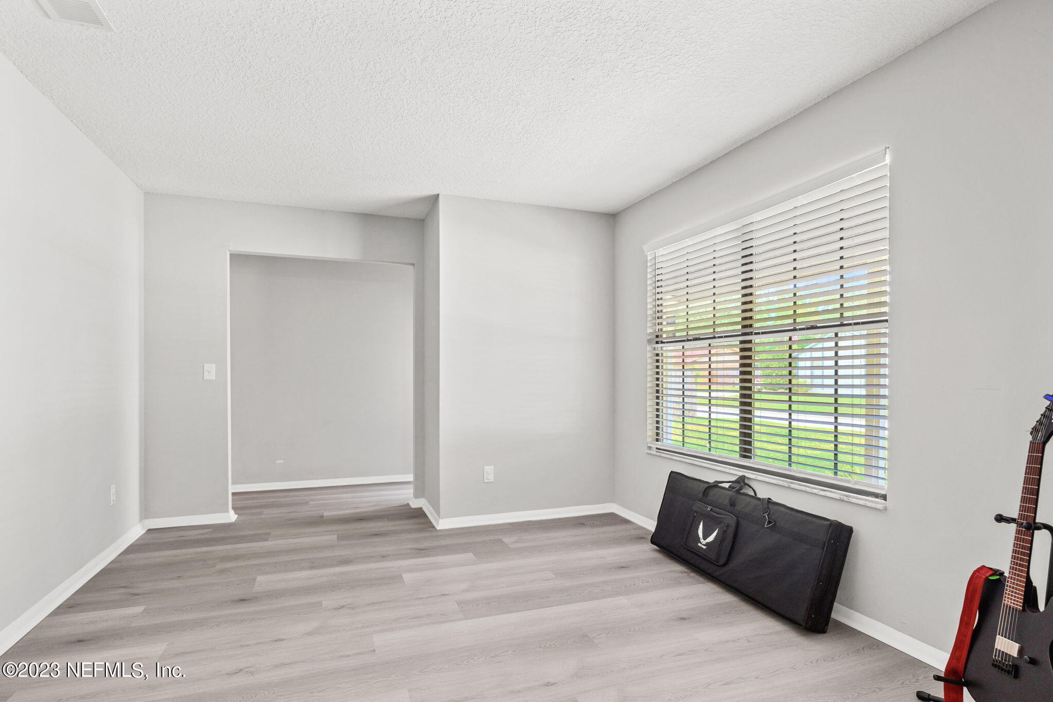 8147 WEYBRIDGE Drive