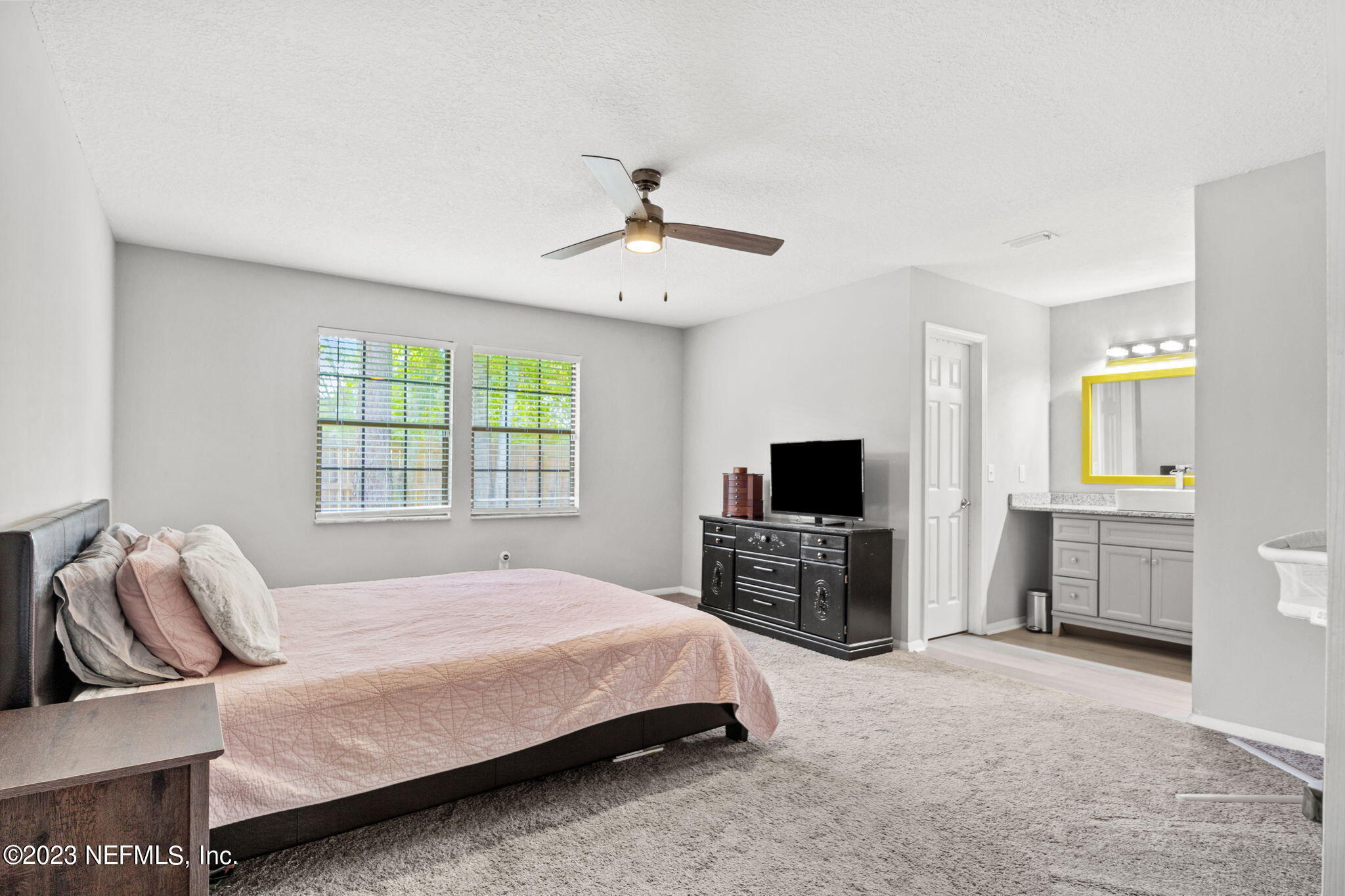 8147 WEYBRIDGE Drive