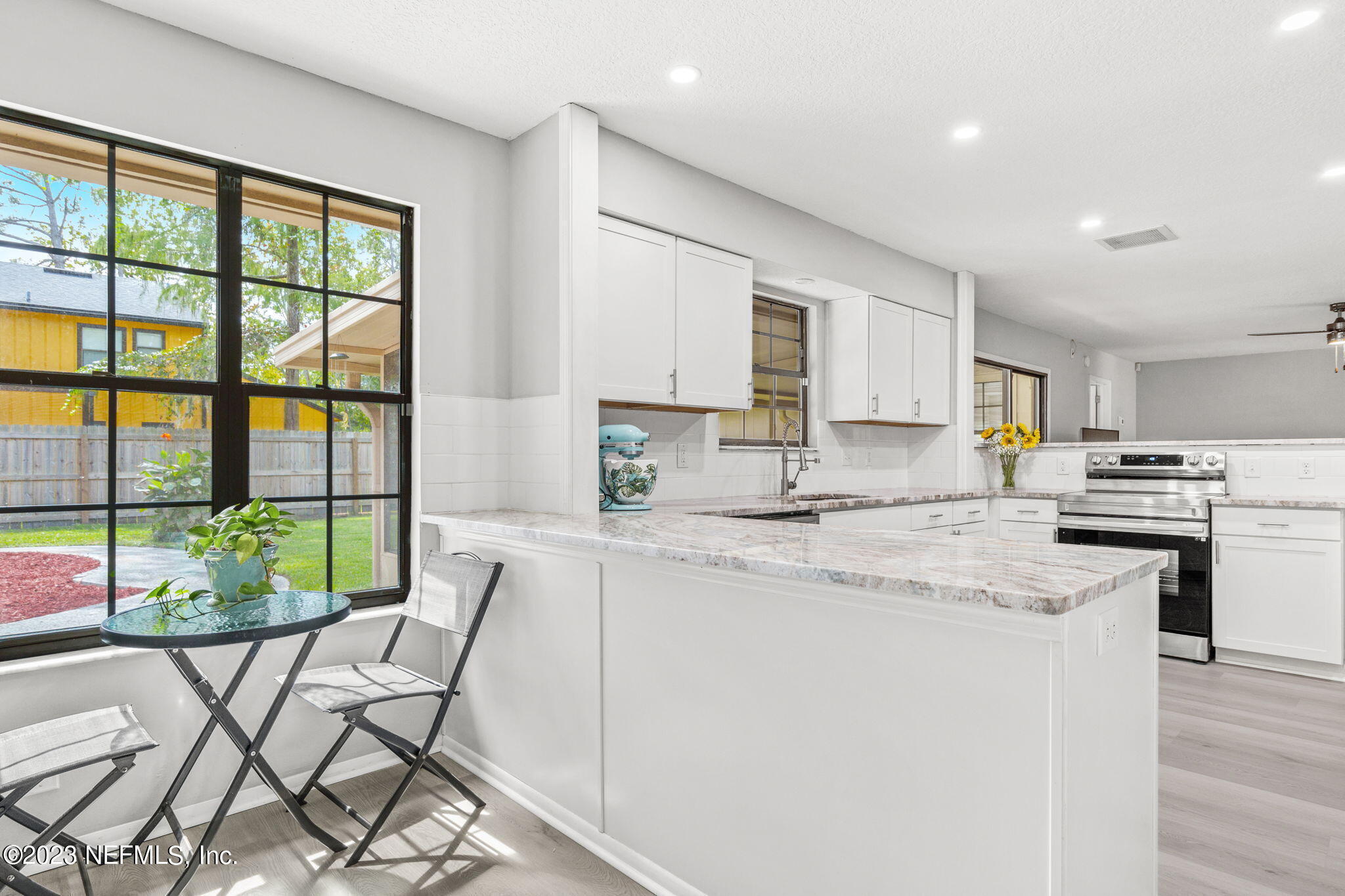 8147 WEYBRIDGE Drive