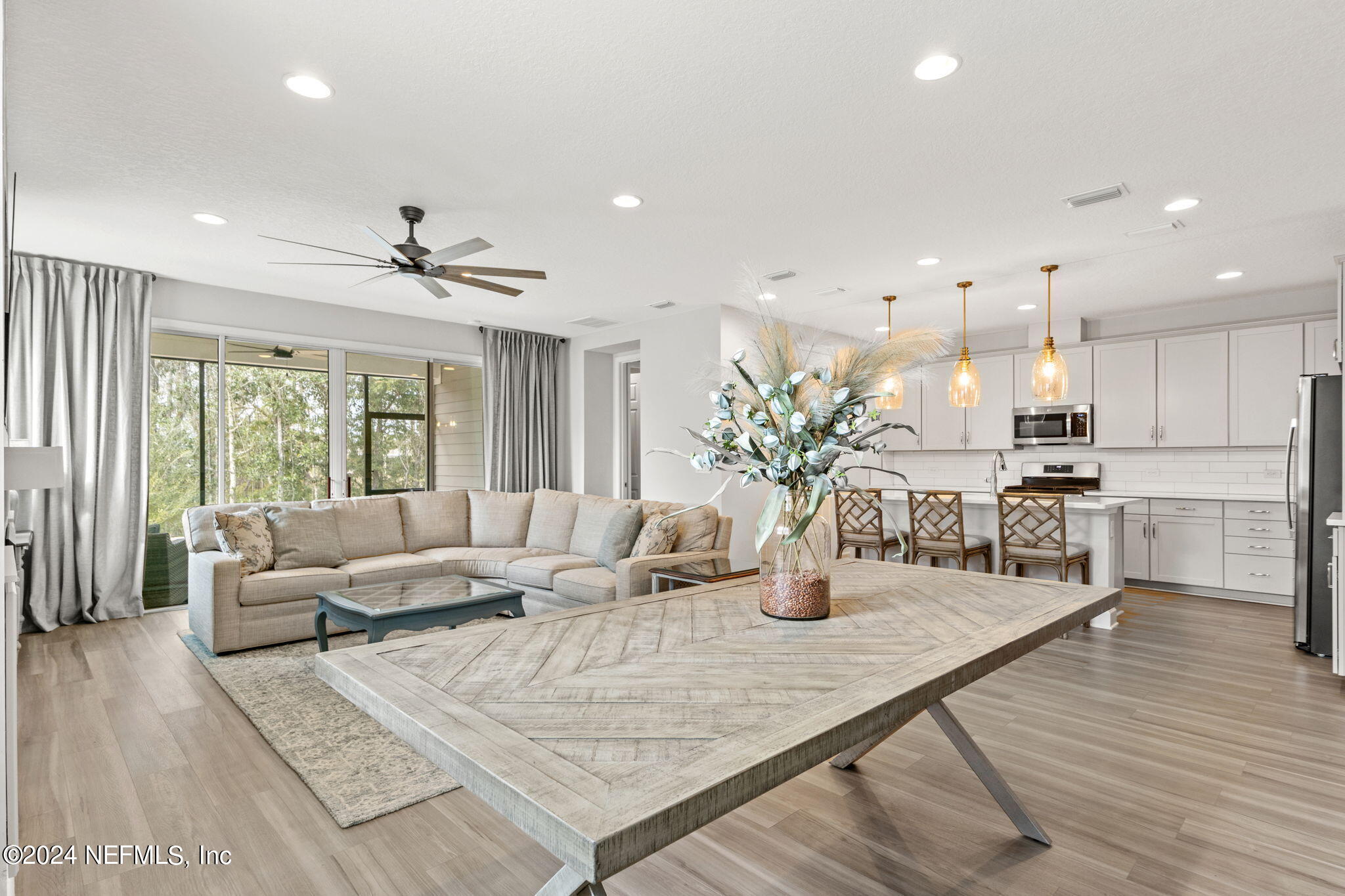 42 WARDS RAVINE Way