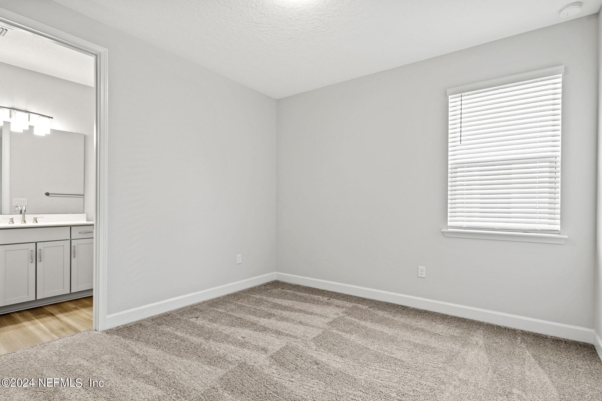 42 WARDS RAVINE Way