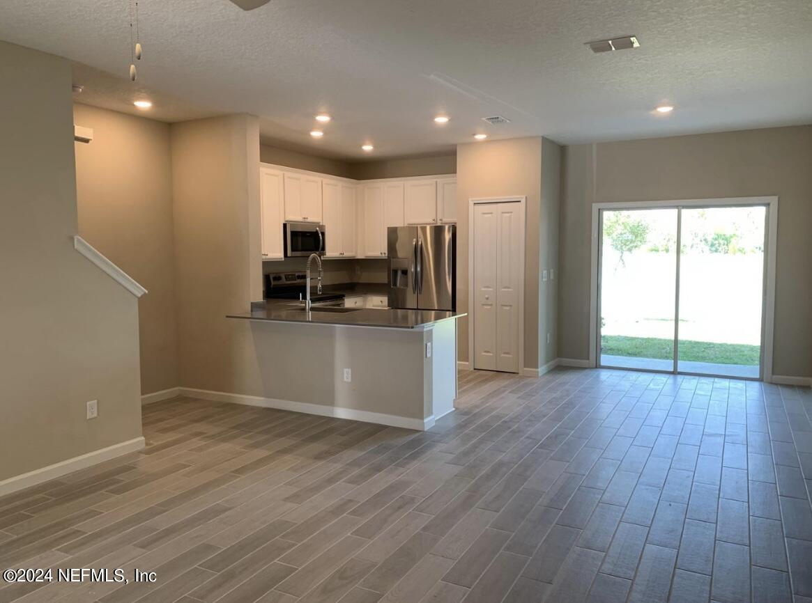 1123 BEACH DUNE Drive