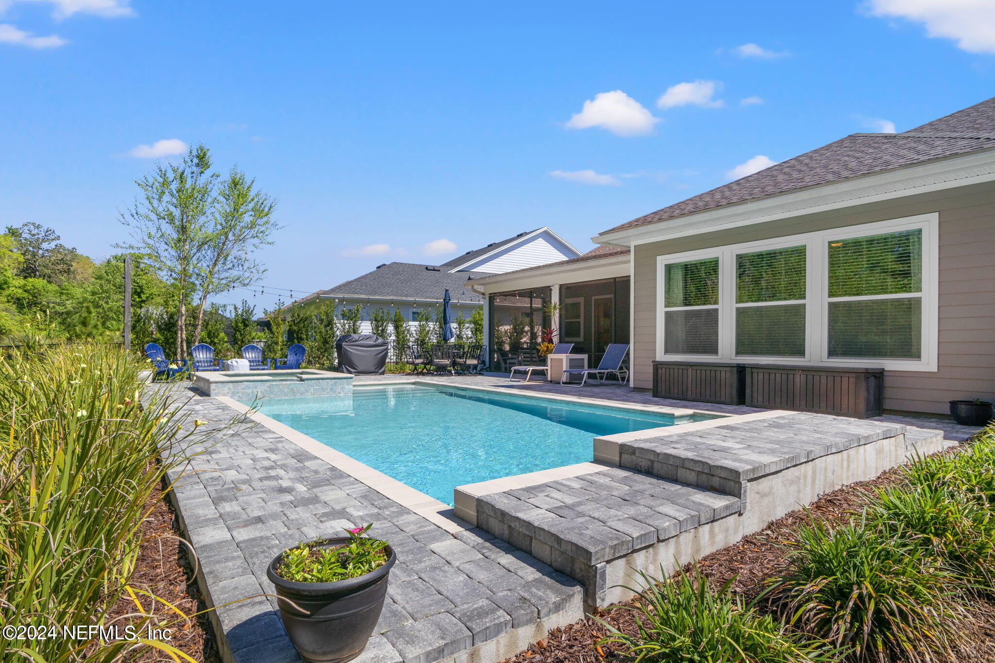 327 PARK FOREST Drive