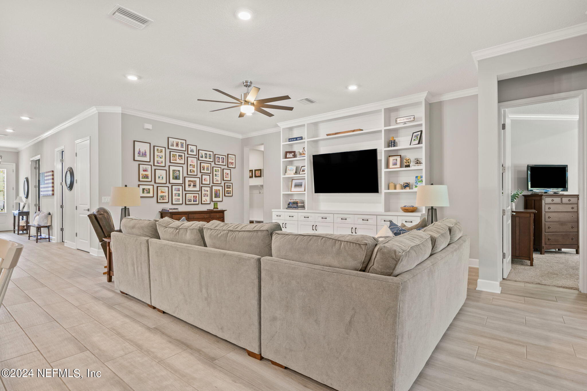 327 PARK FOREST Drive