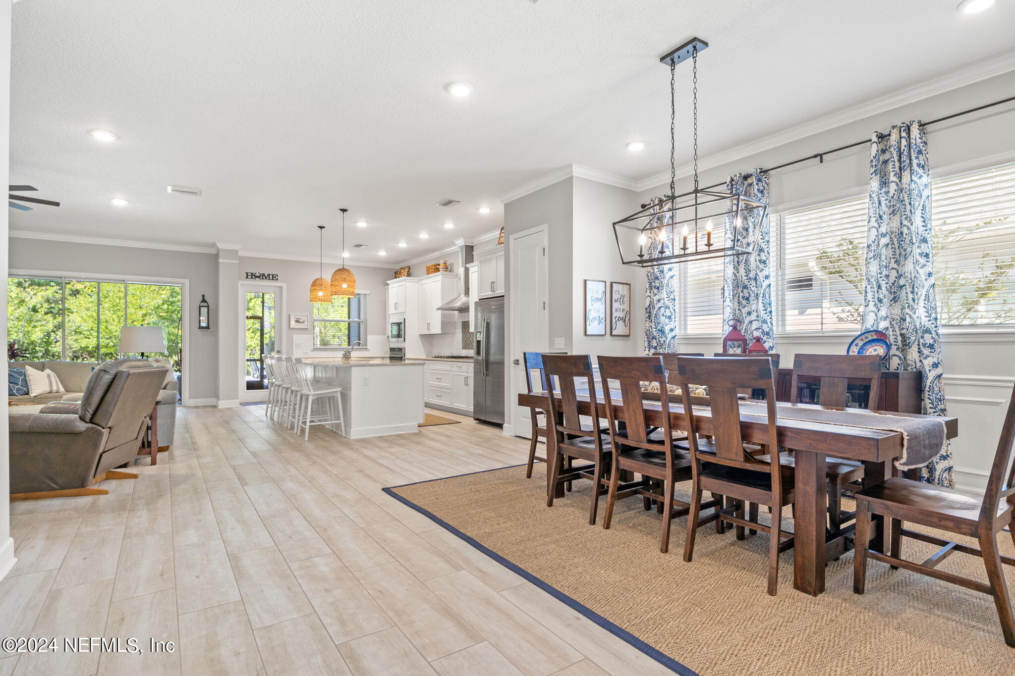 327 PARK FOREST Drive