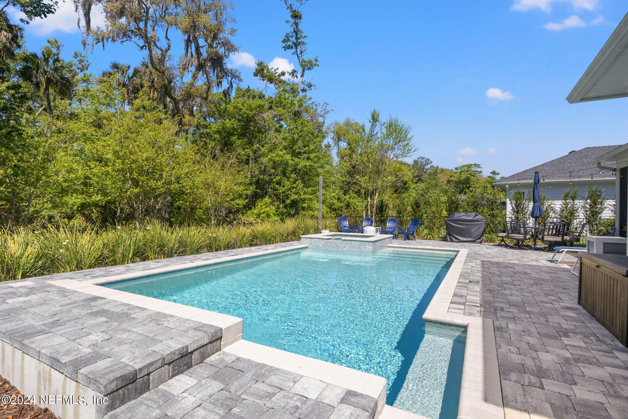 327 PARK FOREST Drive