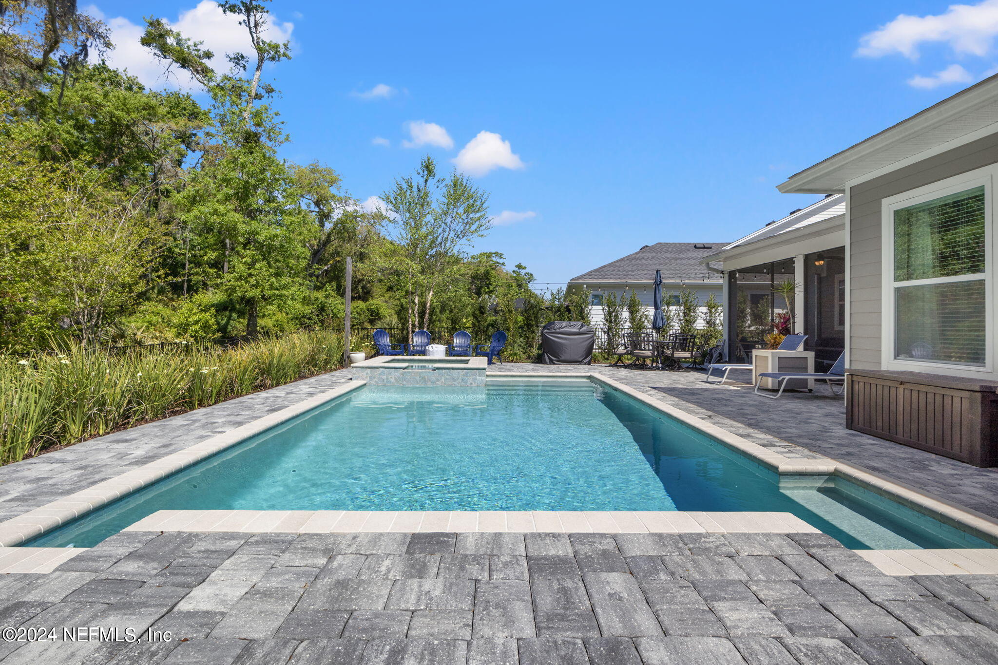 327 PARK FOREST Drive
