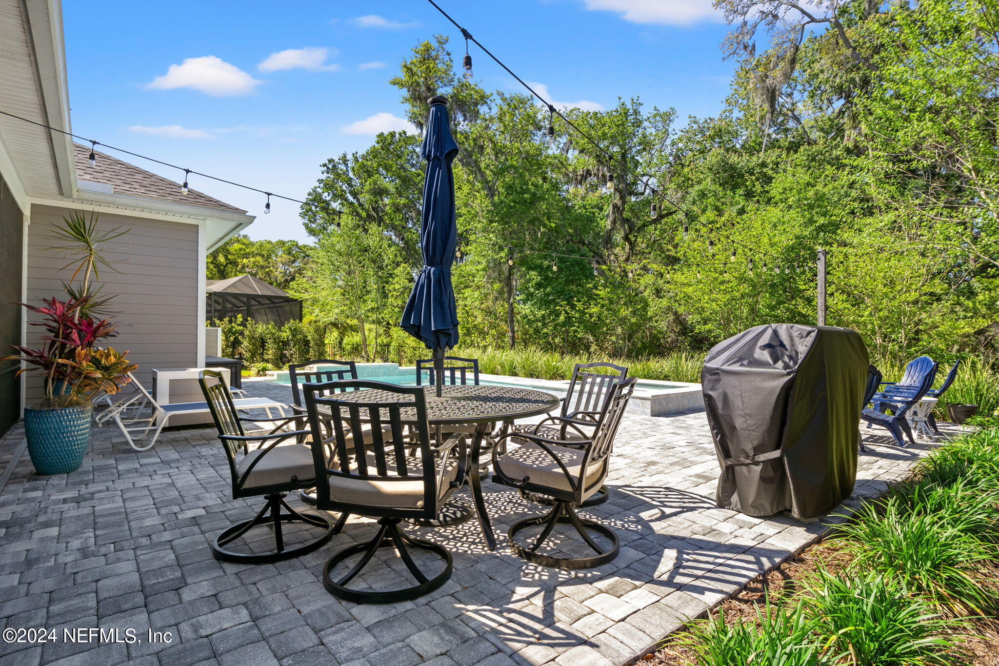 327 PARK FOREST Drive