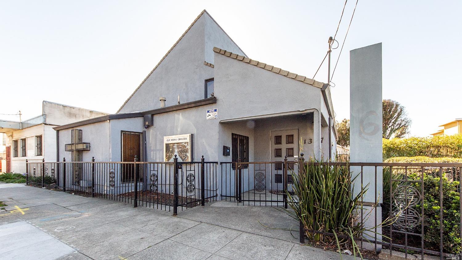 1327 Rumrill Boulevard