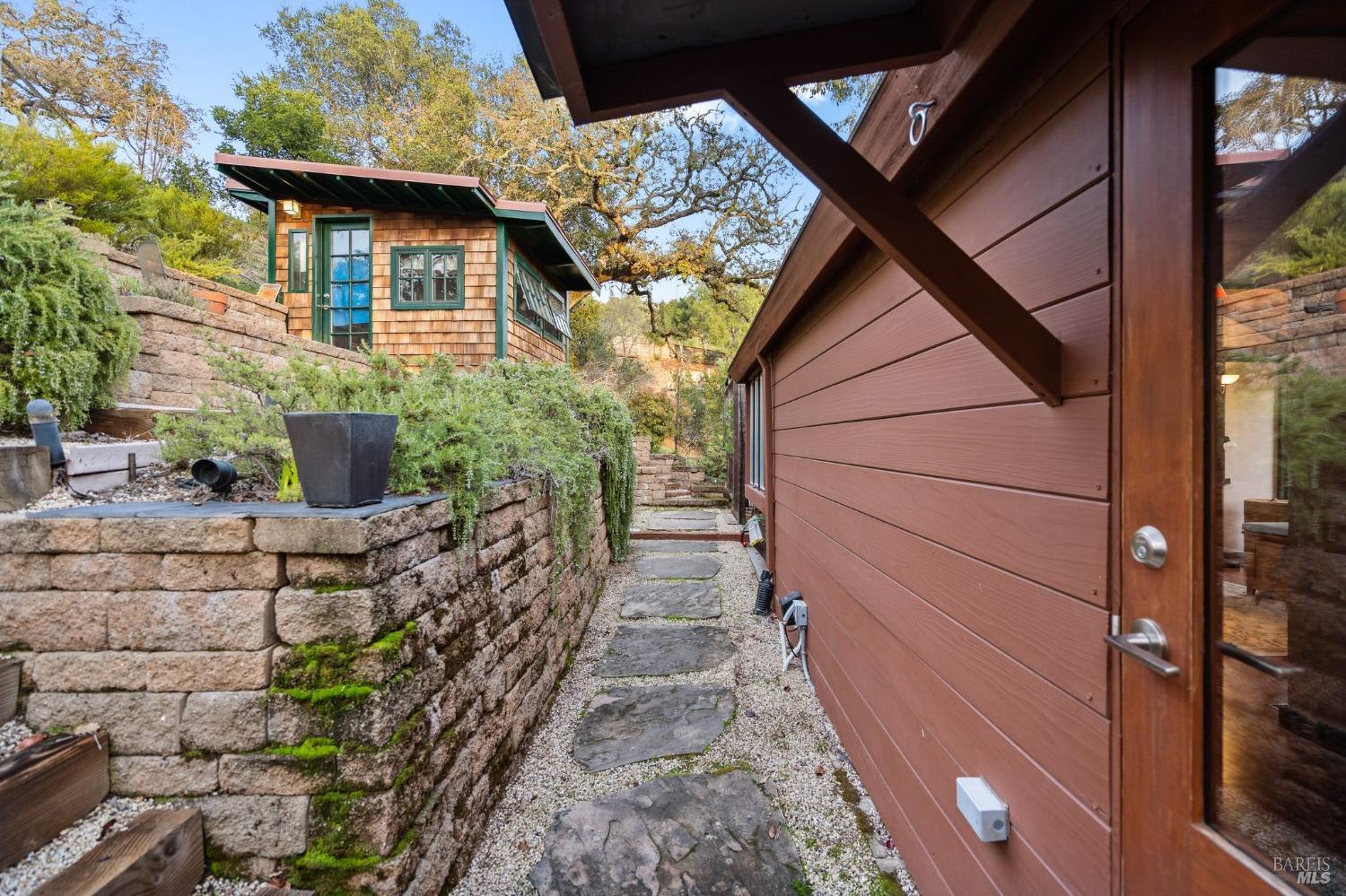 95 Holstein Road
