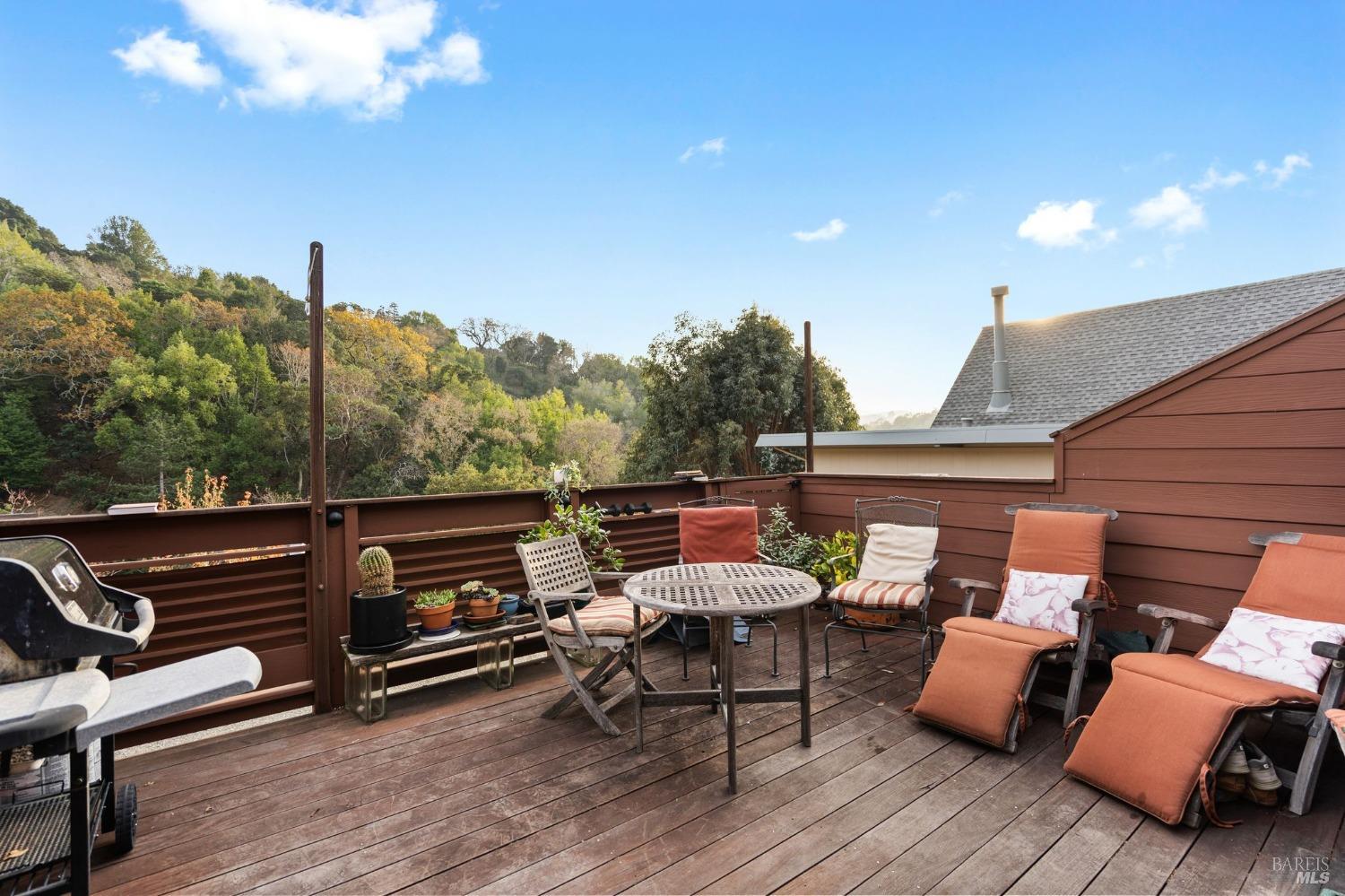 95 Holstein Road
