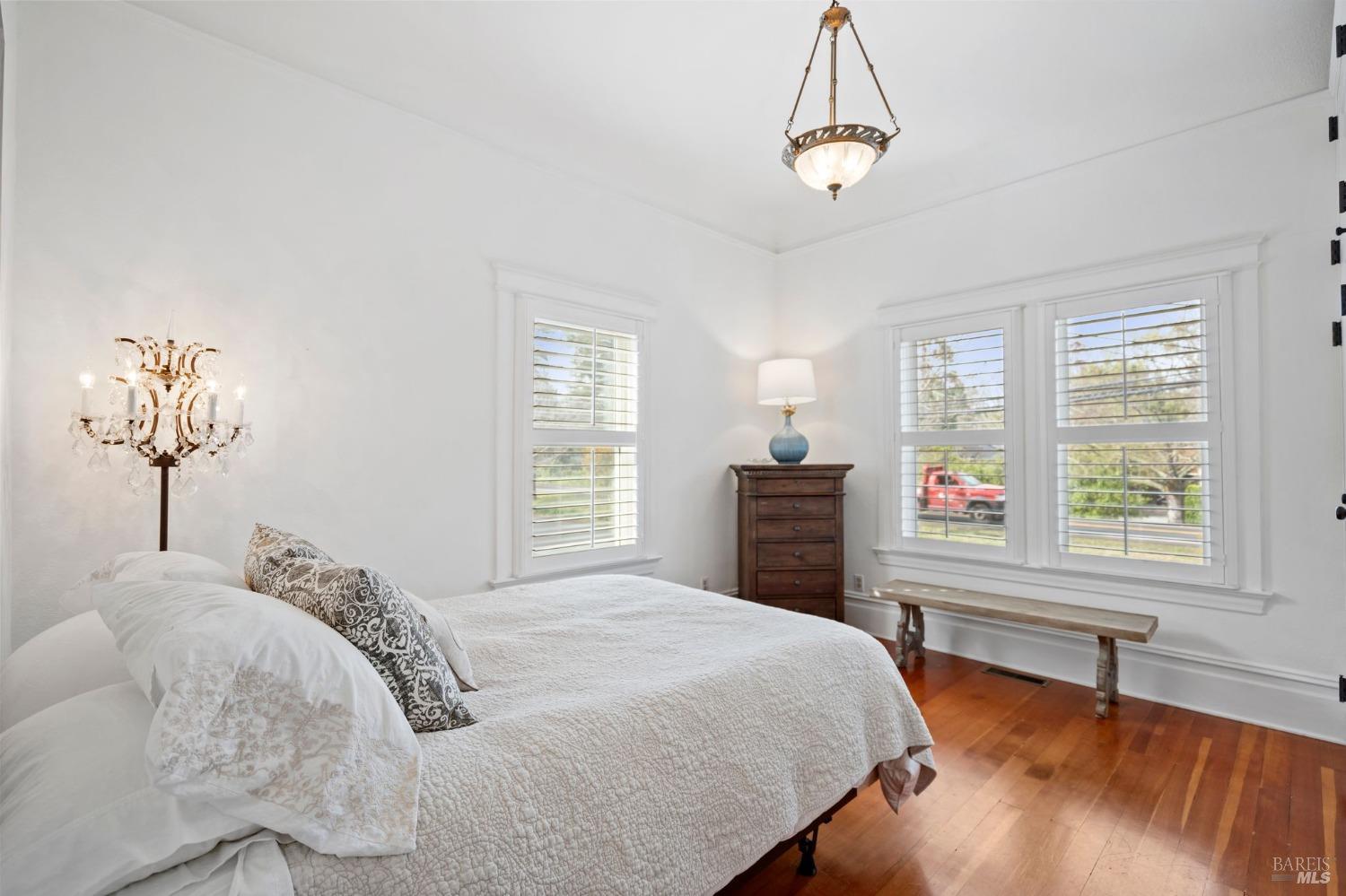 833 San Anselmo Ave