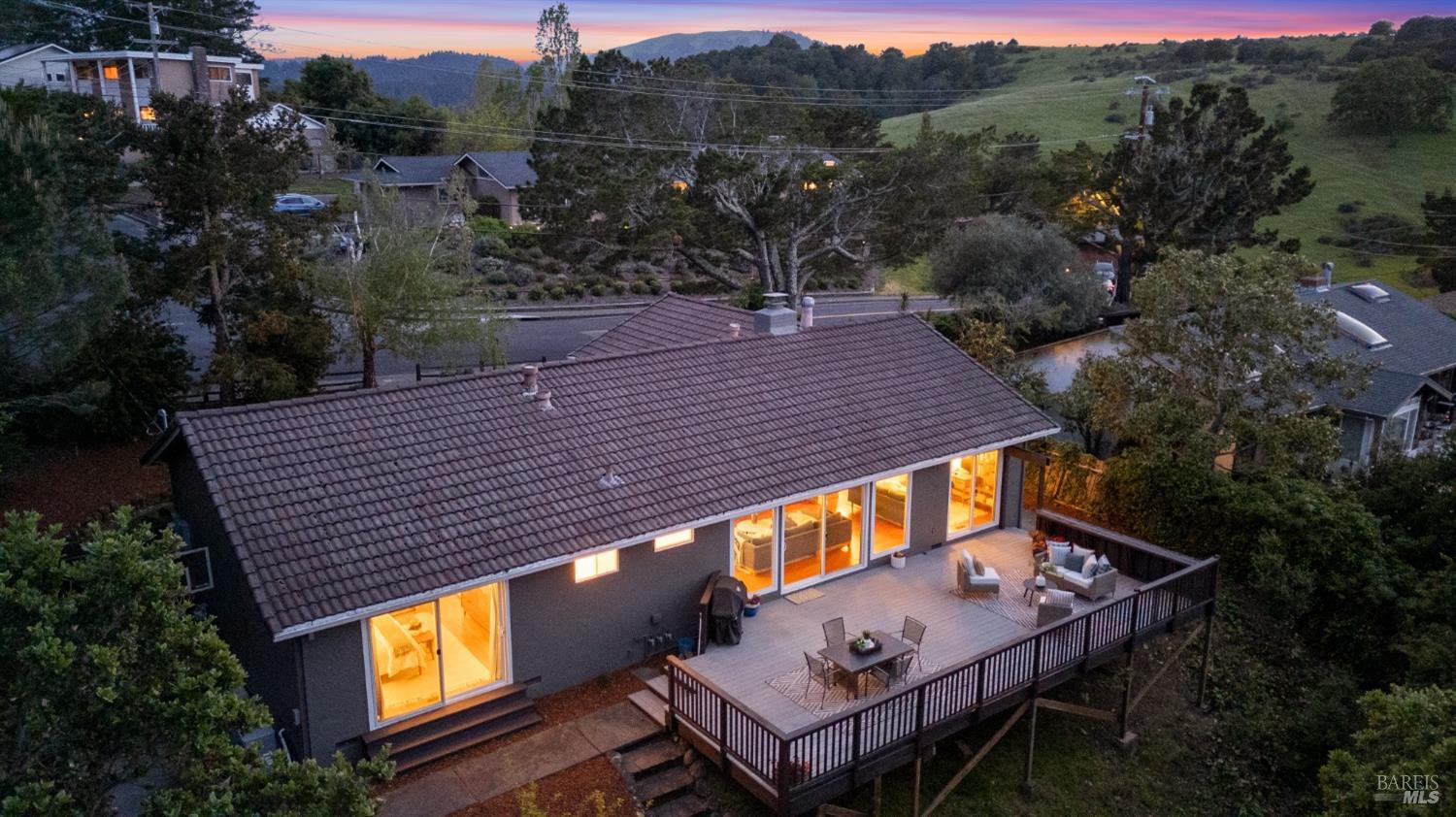 15 Manor View Dr
