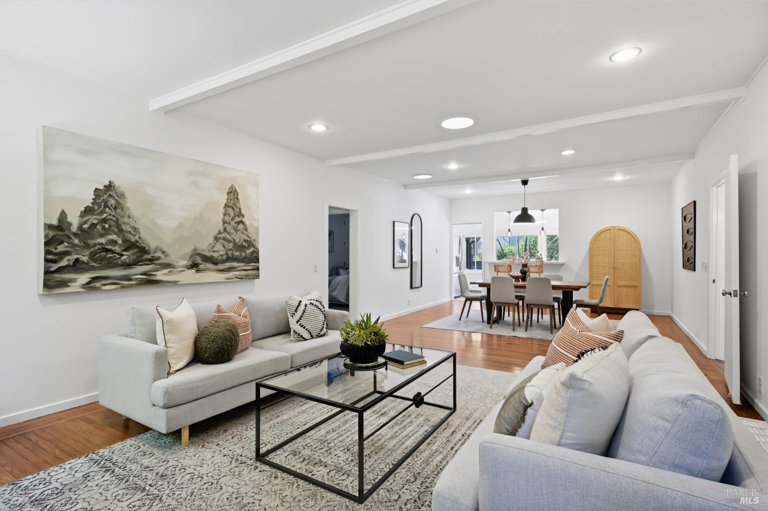 5 Hillside Ave