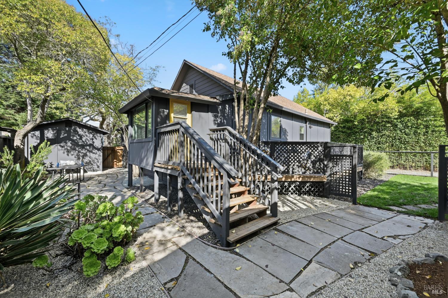 5 Hillside Ave