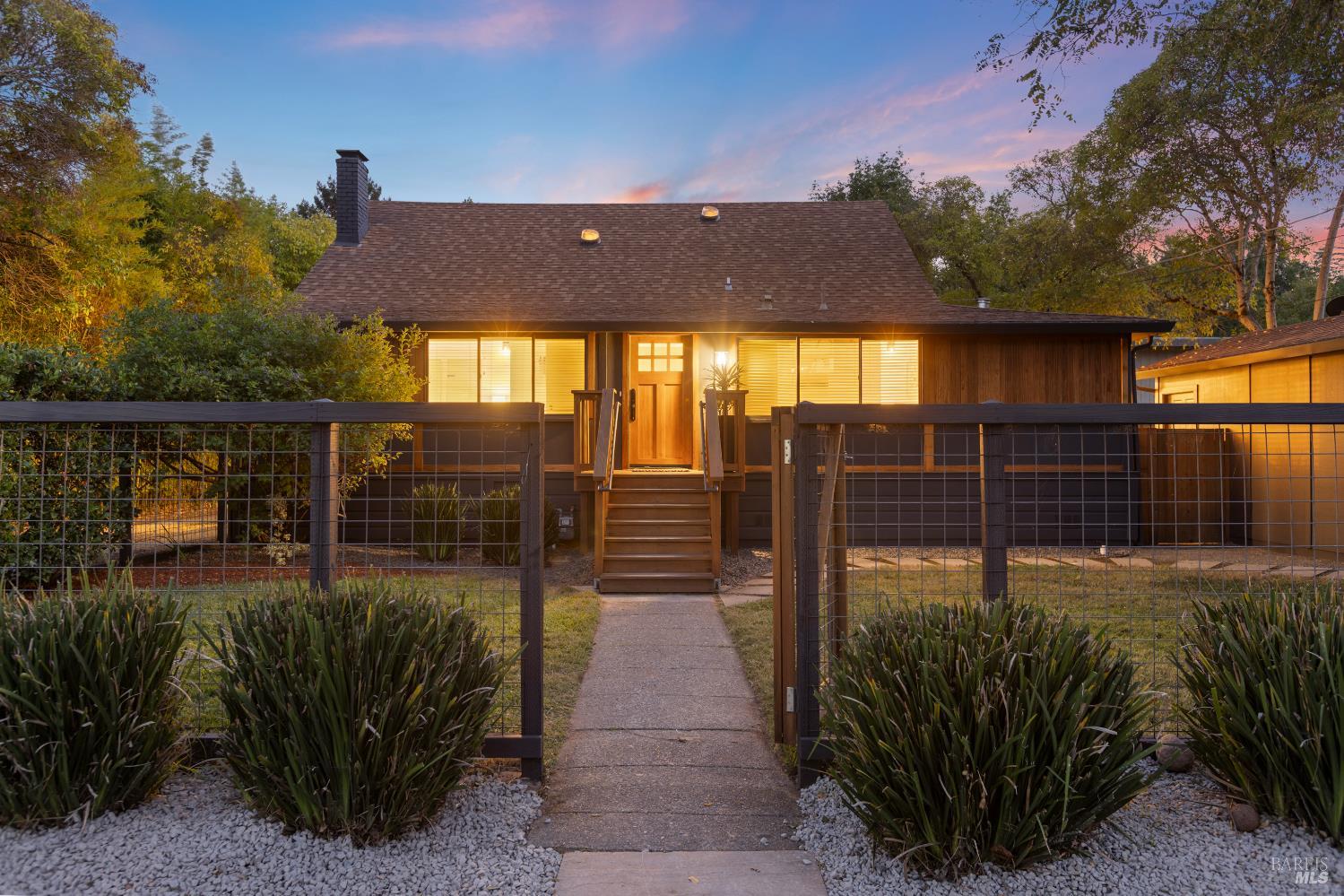5 Hillside Ave