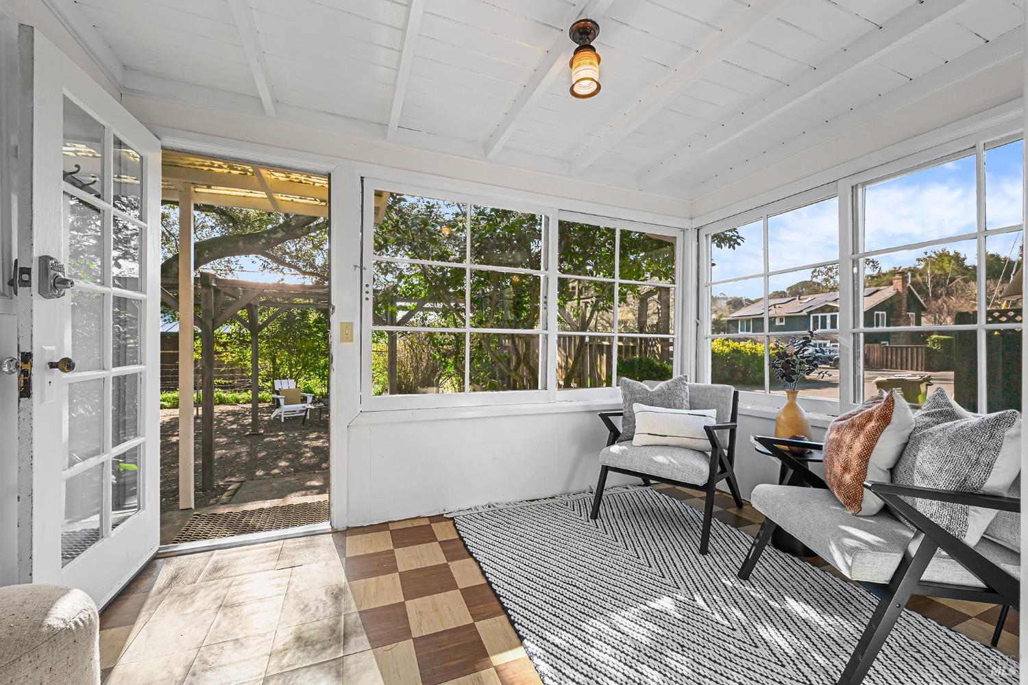 60 Sacramento Avenue