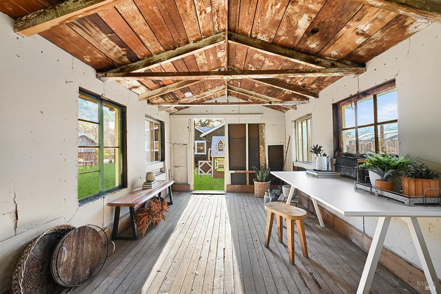 60 Sacramento Avenue