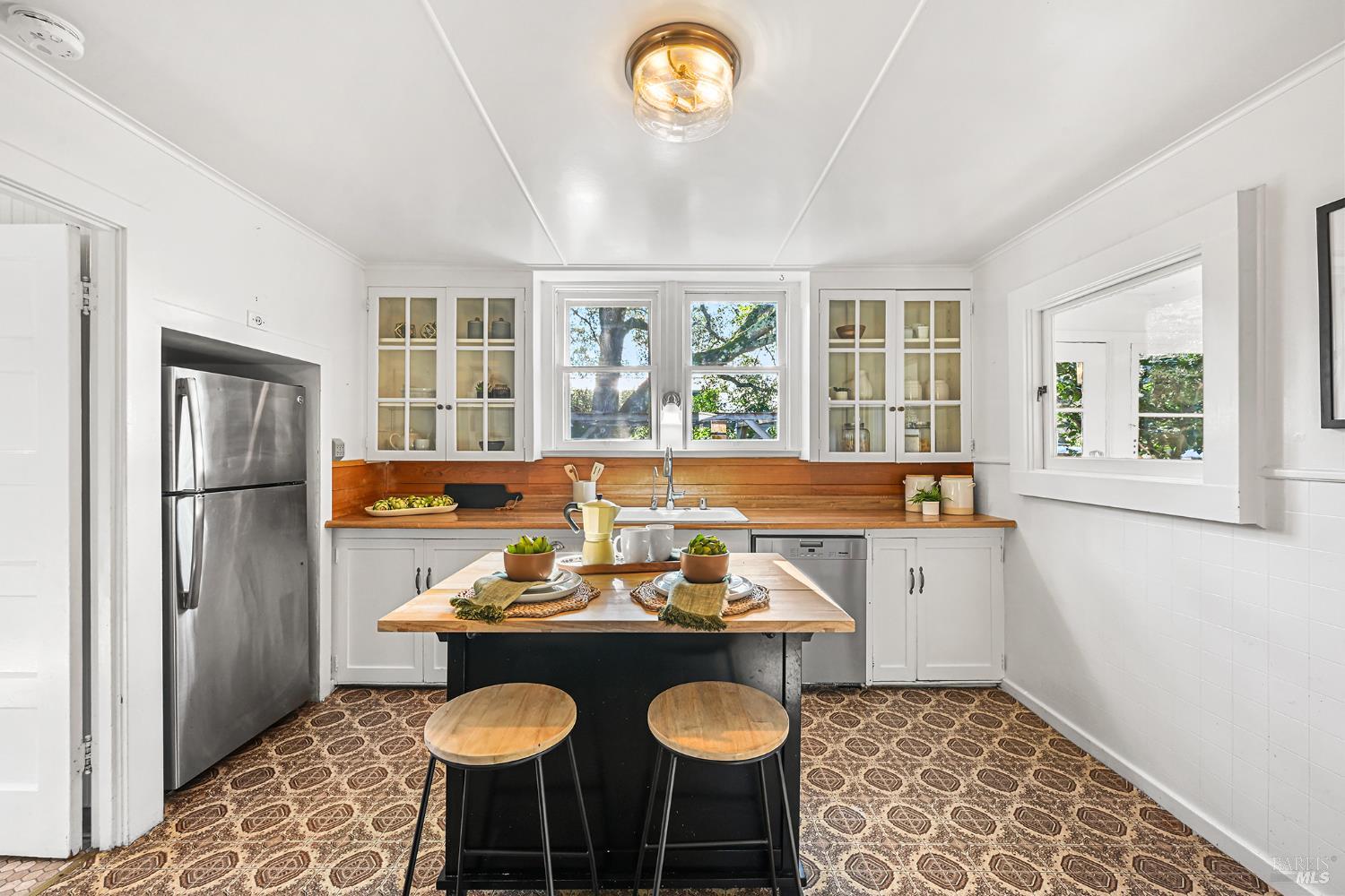 60 Sacramento Avenue