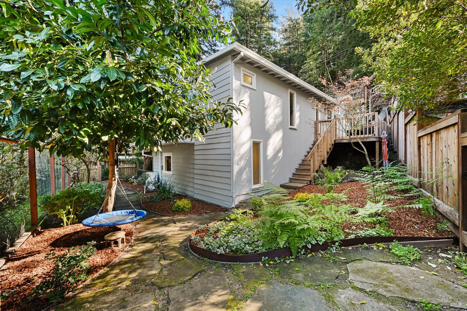 16 Iron Springs Road