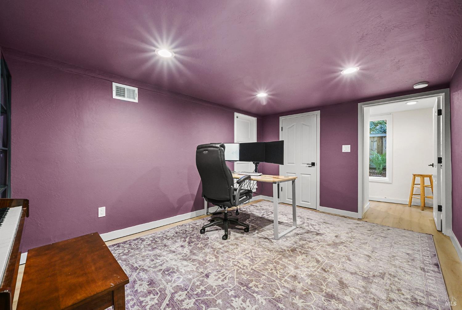 16 Iron Springs Road