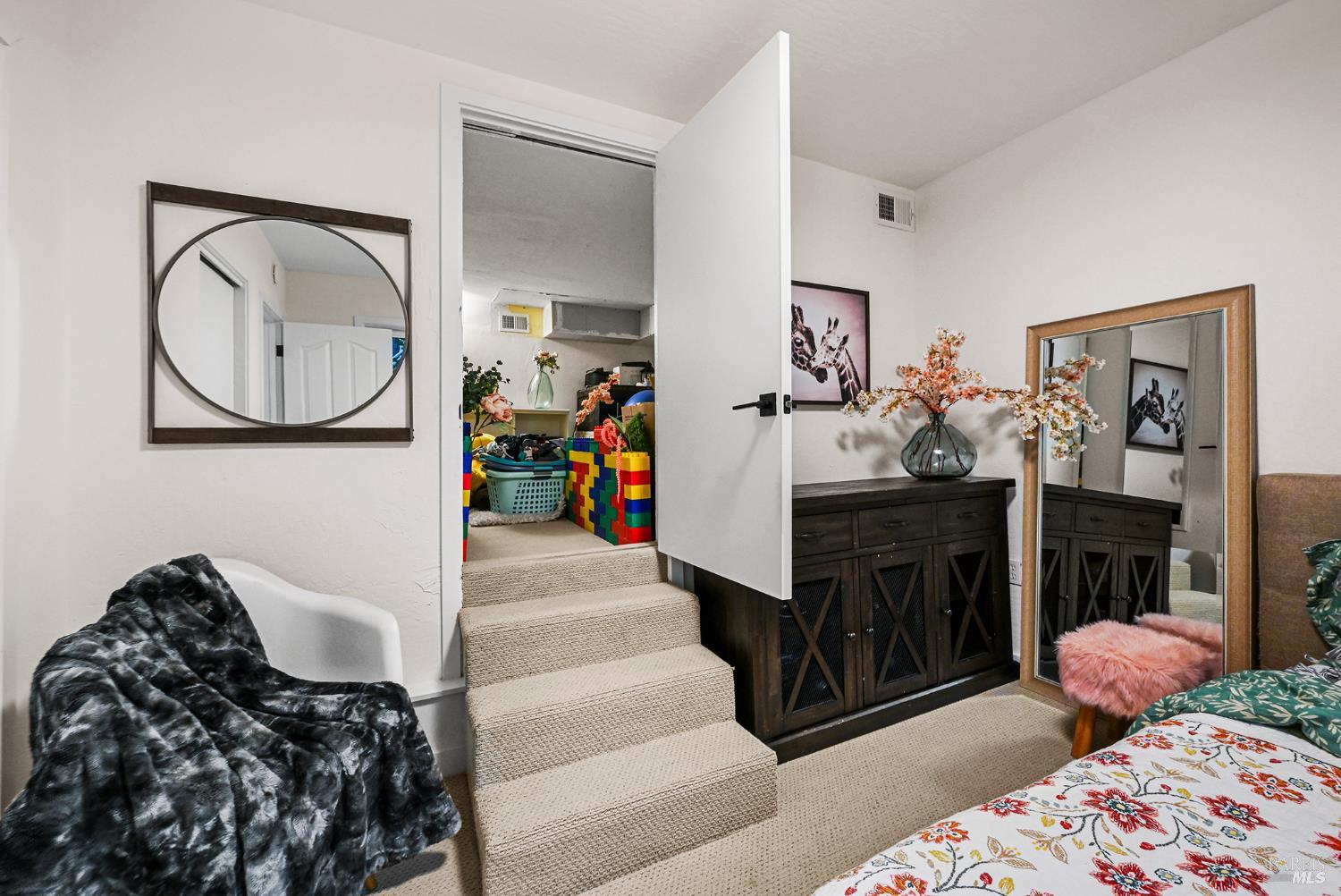 16 Iron Springs Road