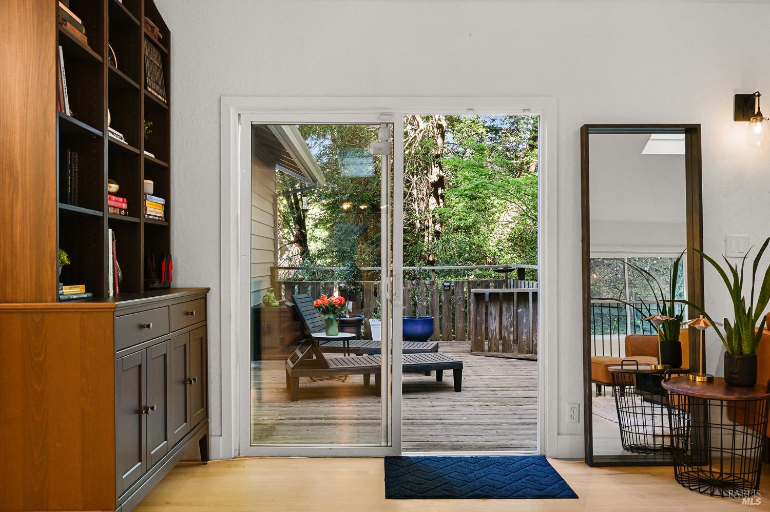 16 Iron Springs Road