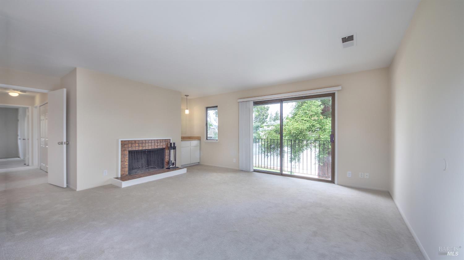 14 Scottsdale Way