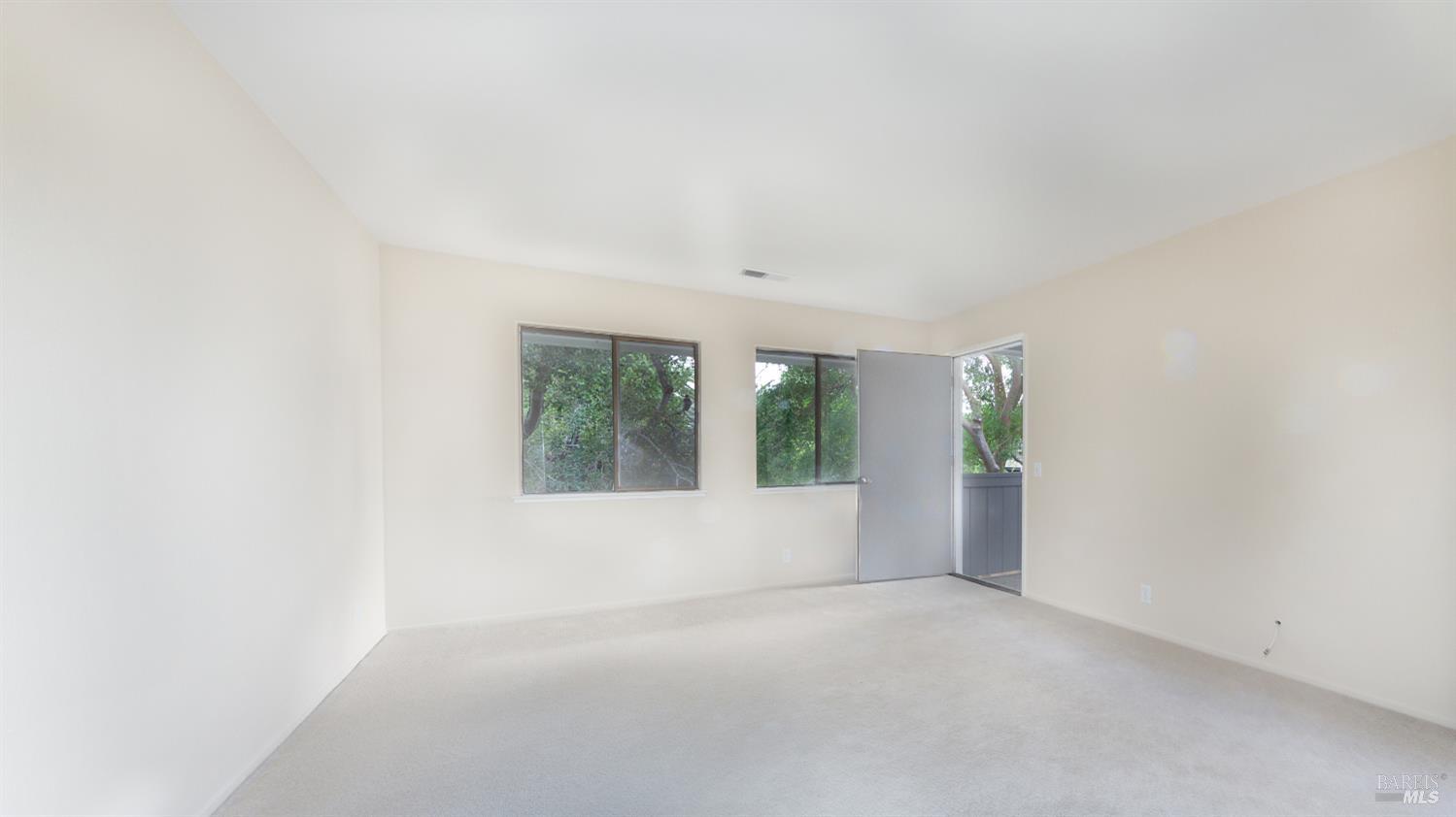 14 Scottsdale Way