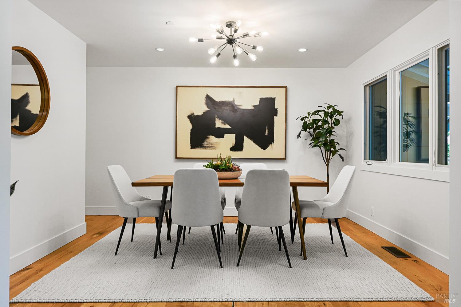 18 Dutch Valley Lane