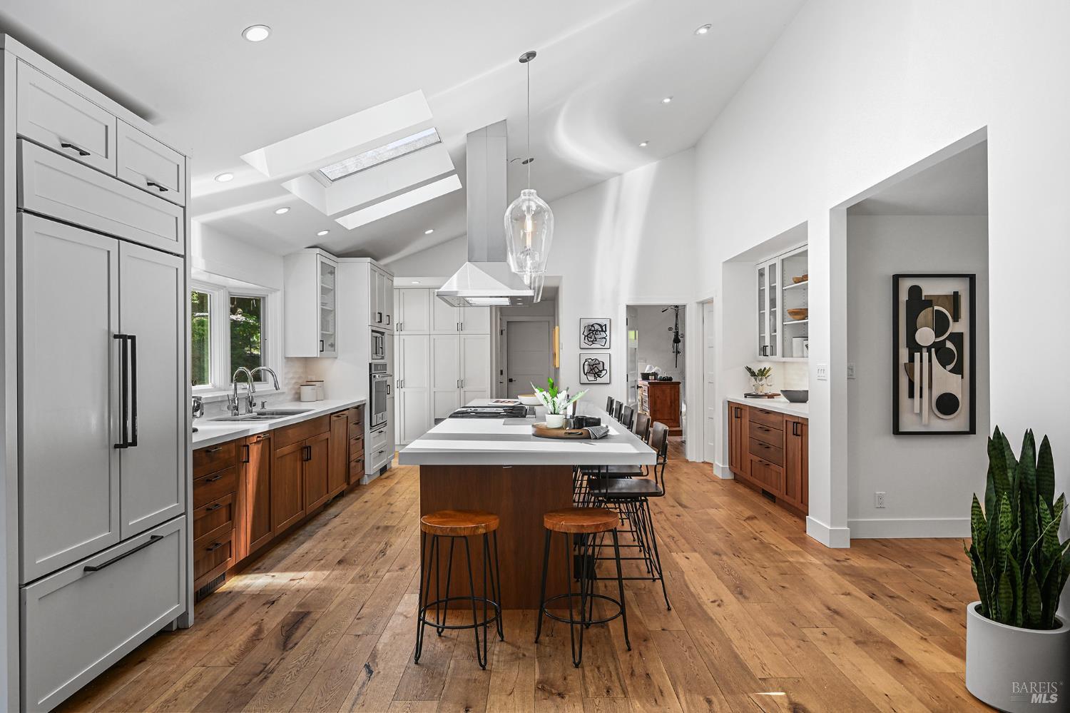 18 Dutch Valley Lane