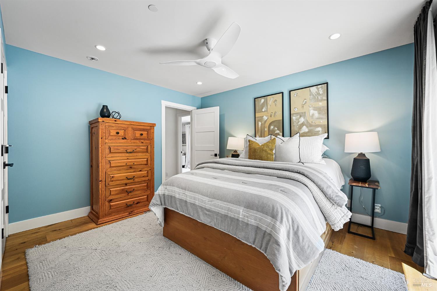 18 Dutch Valley Lane