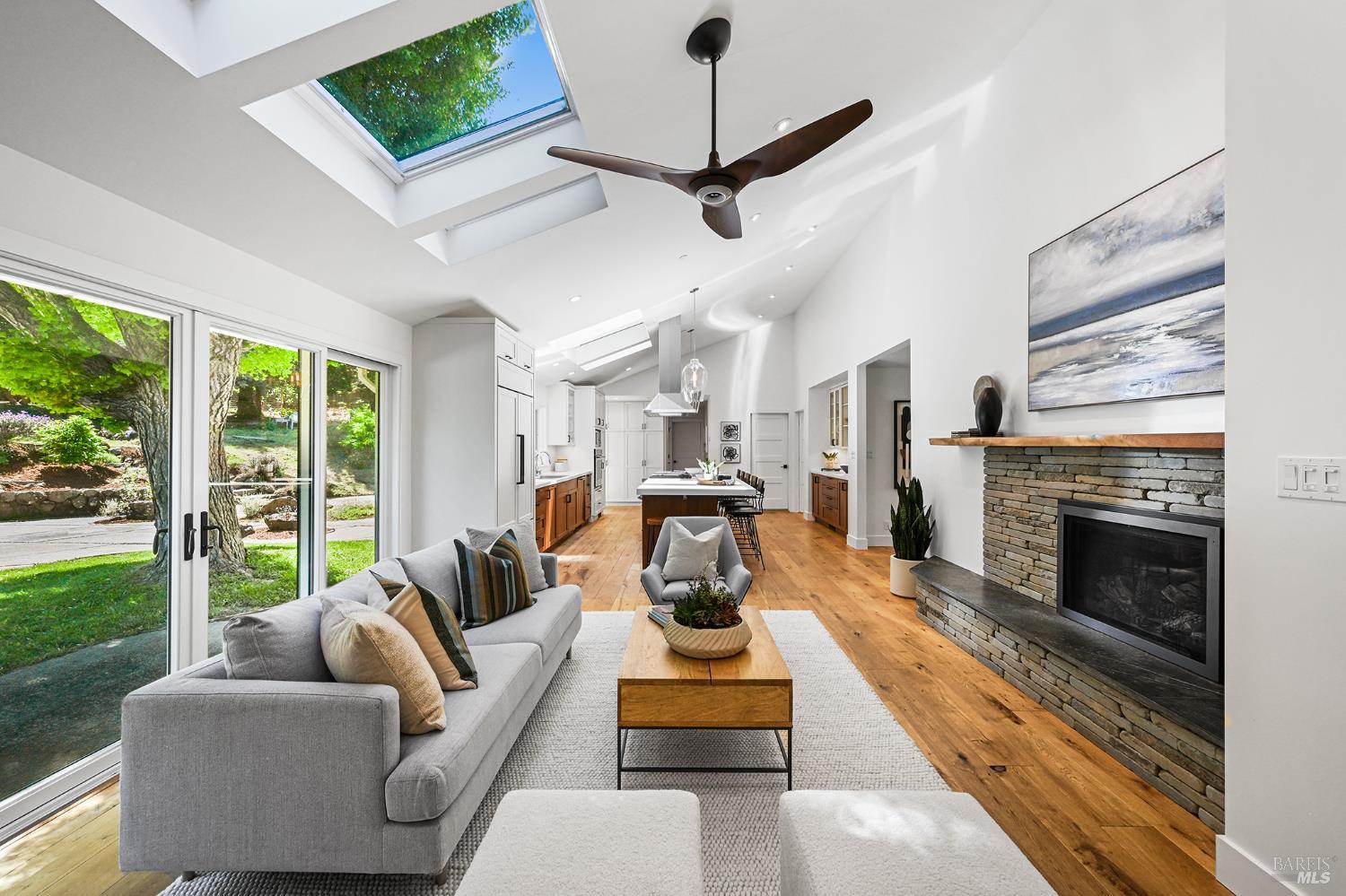 18 Dutch Valley Lane