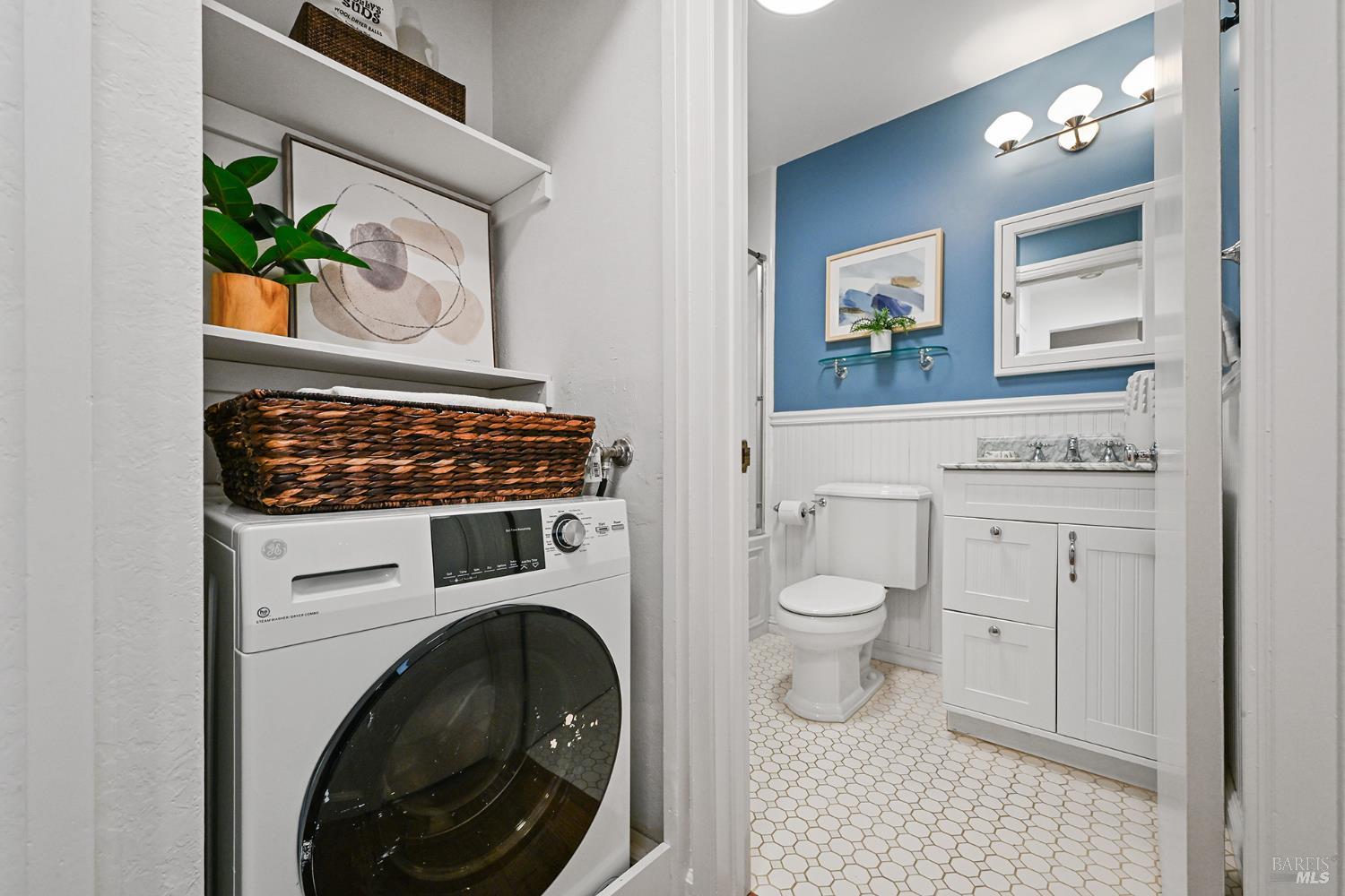 616 Via Casitas