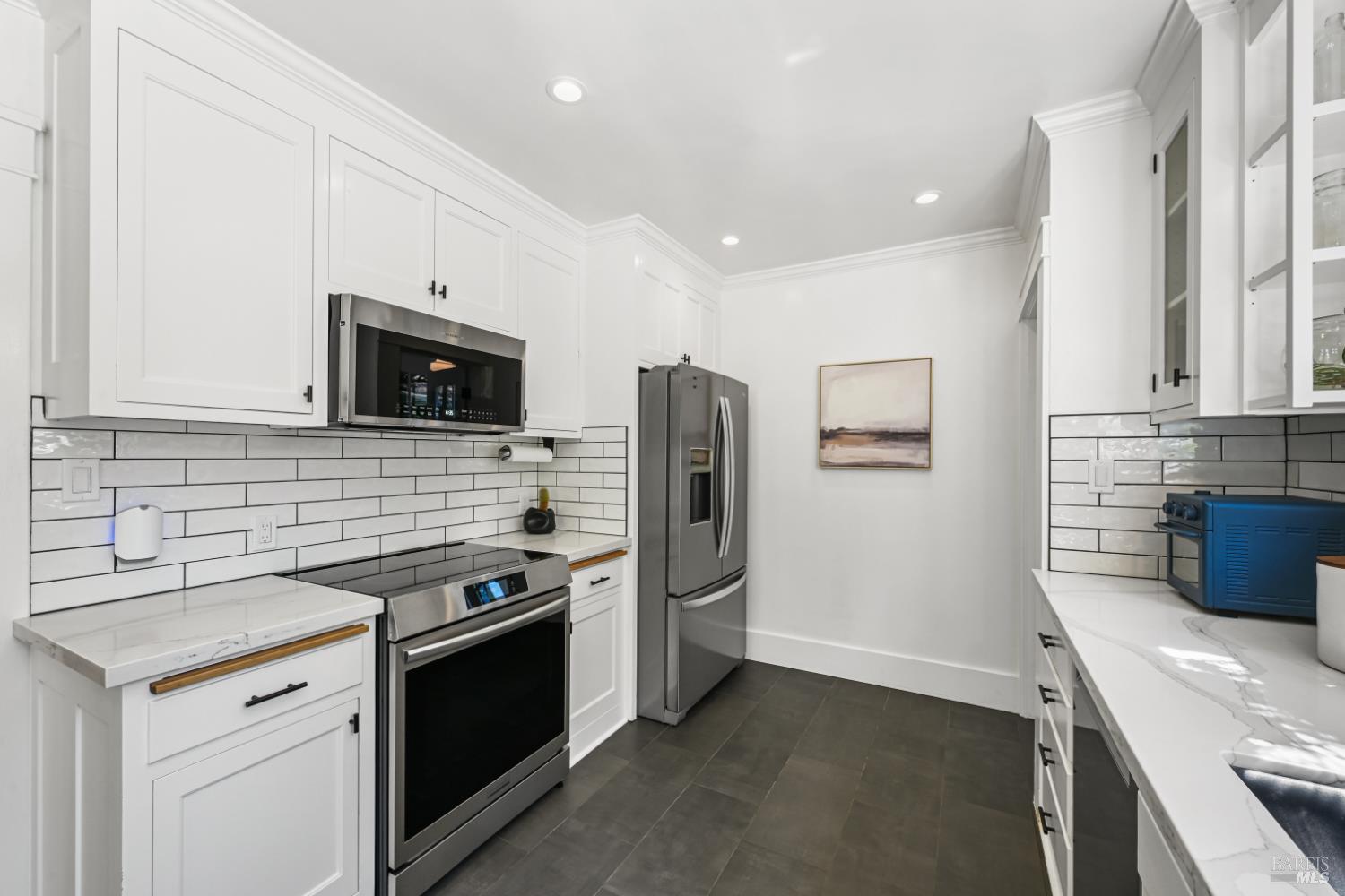 21 Laurel Avenue