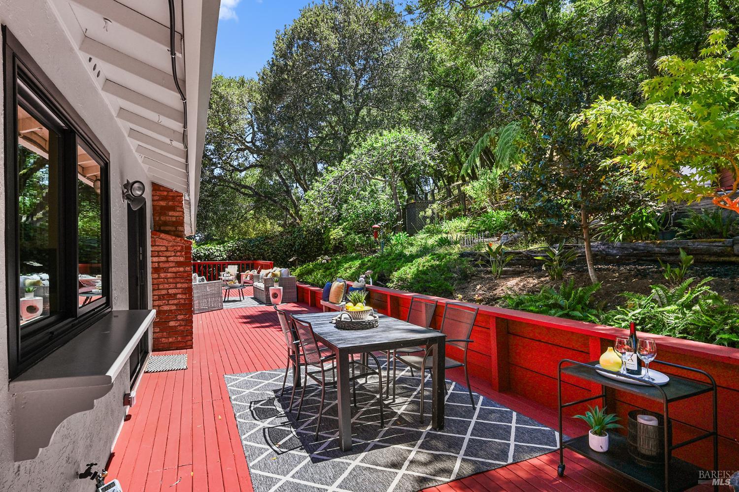 501 Willow Court