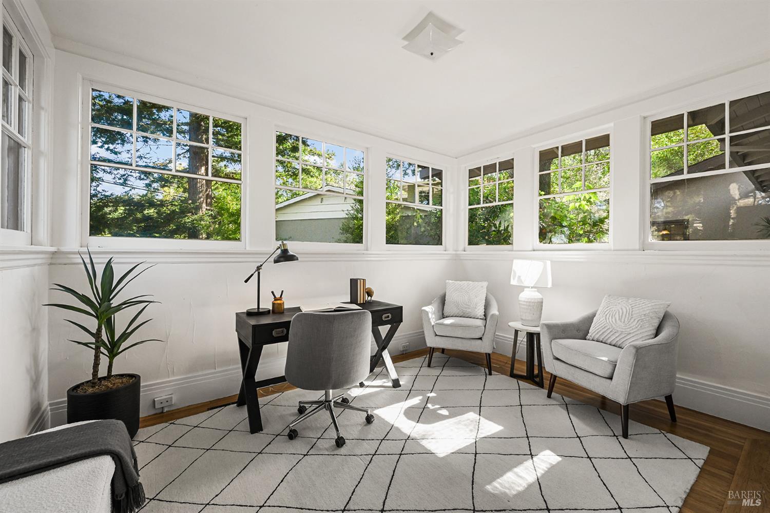 41 Sunnyside Avenue