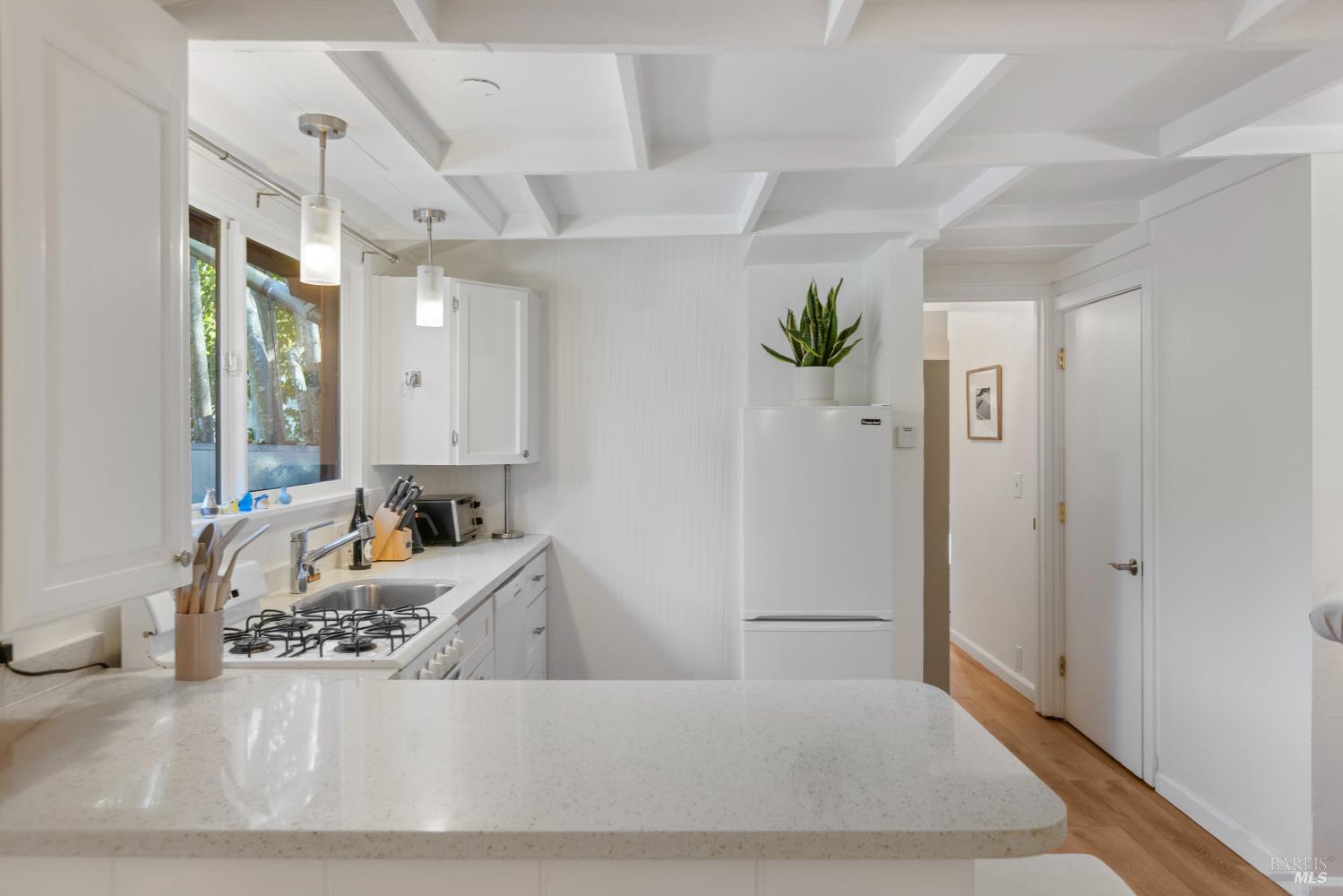 5 Hillside Avenue