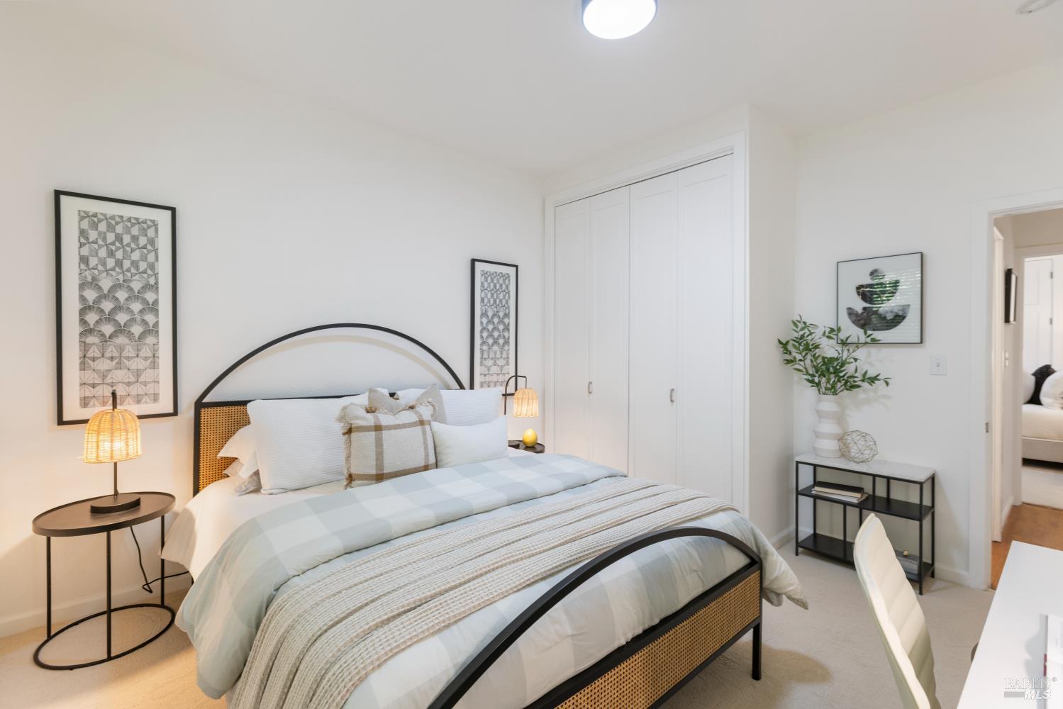5 Hillside Avenue