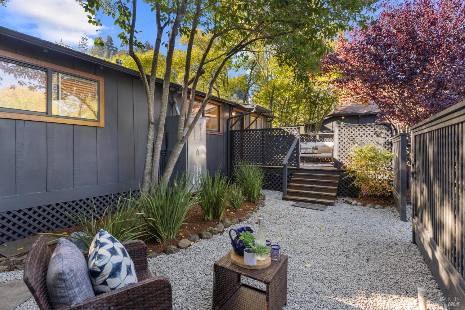 5 Hillside Avenue