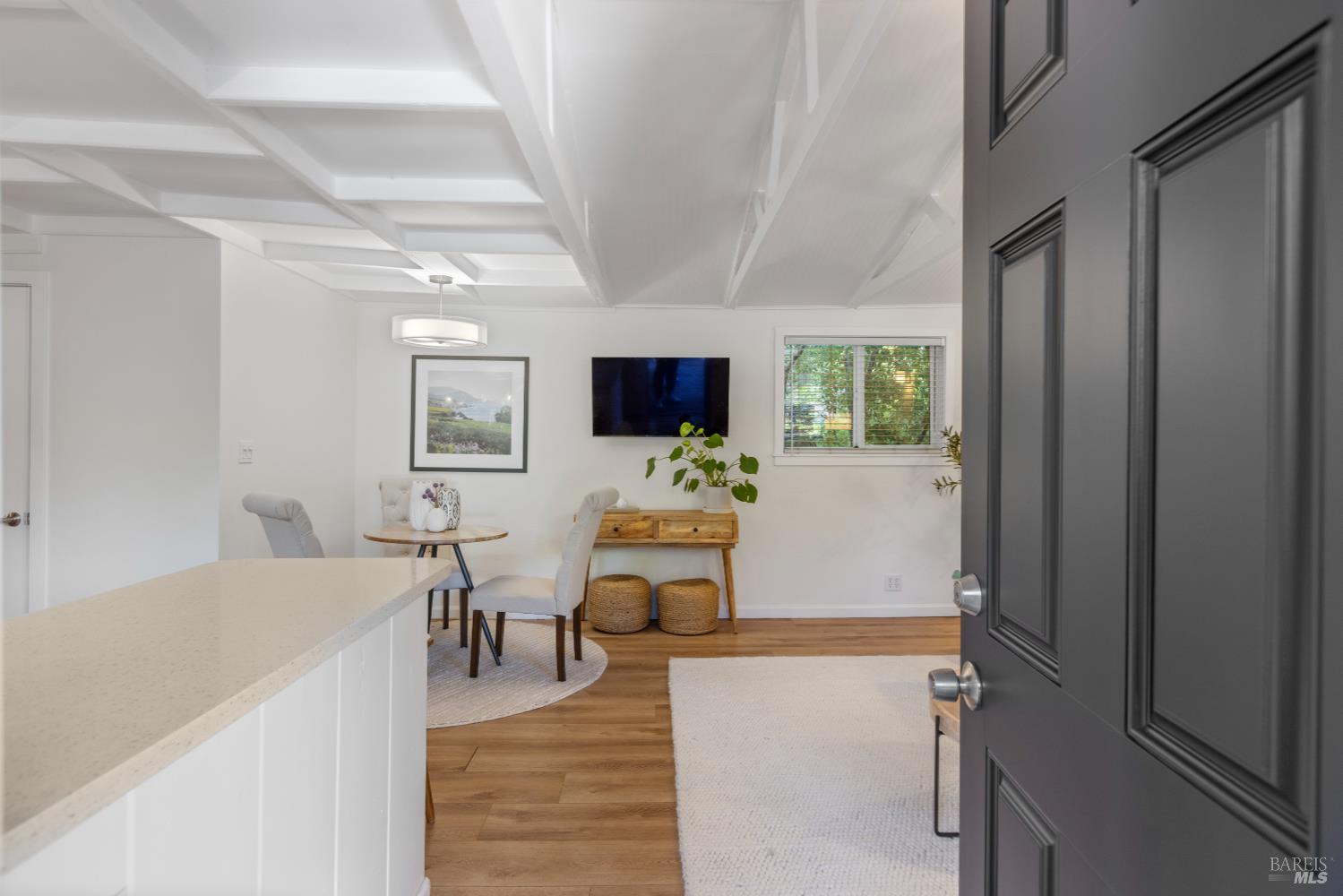 5 Hillside Avenue