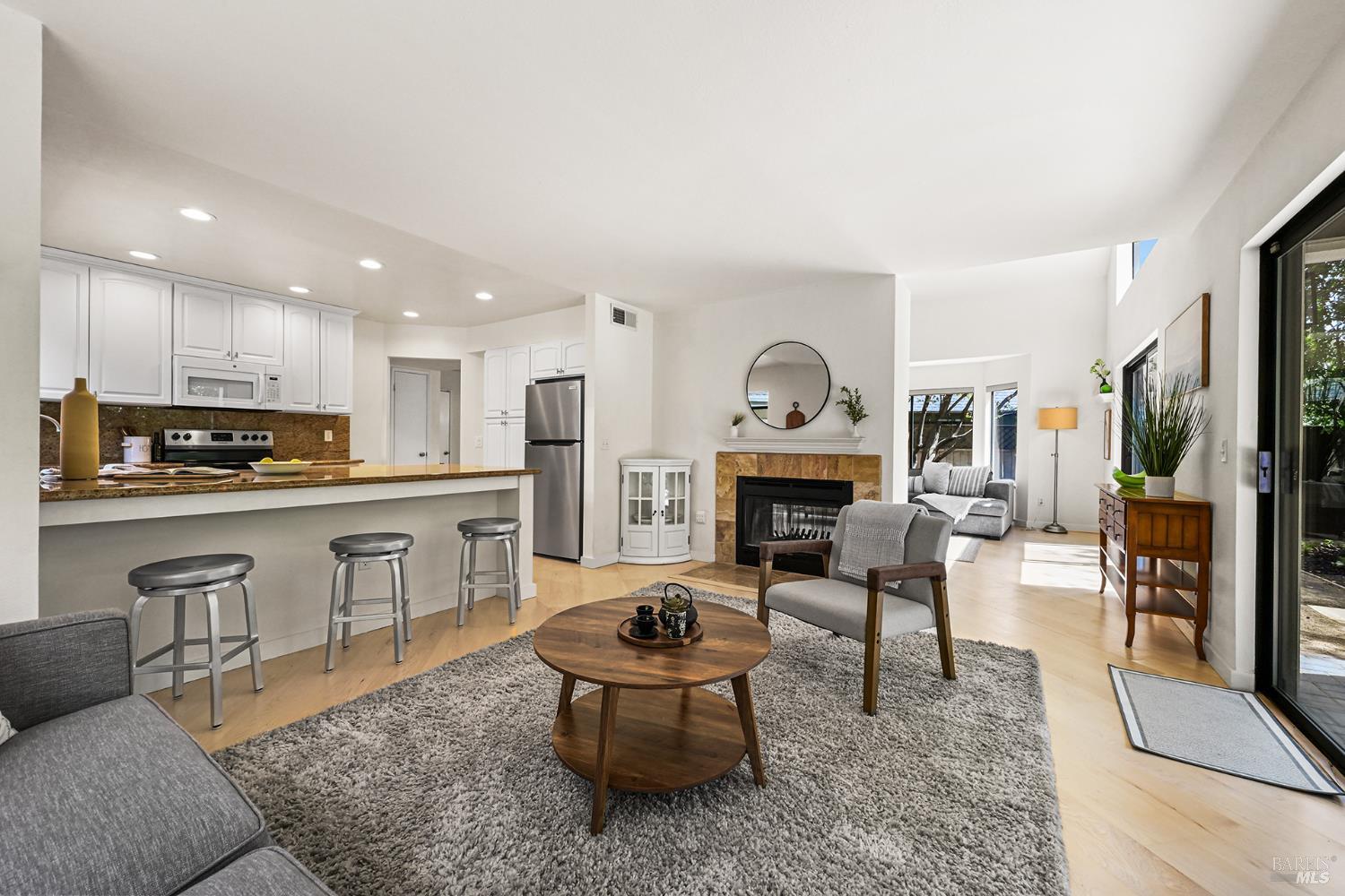 5 Creekside Drive