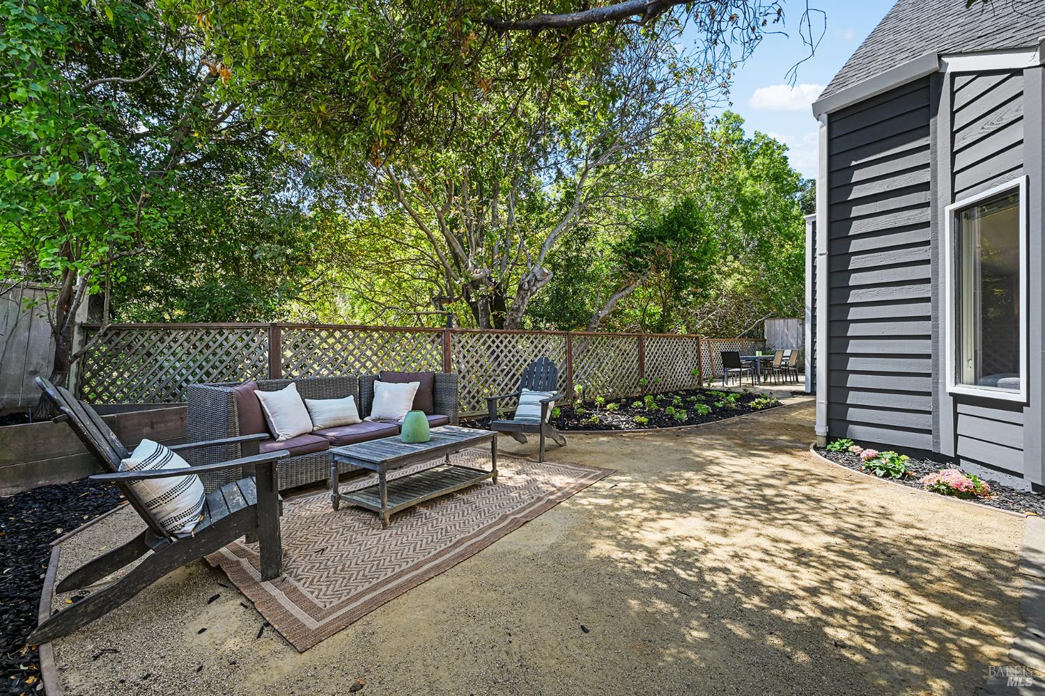 5 Creekside Drive