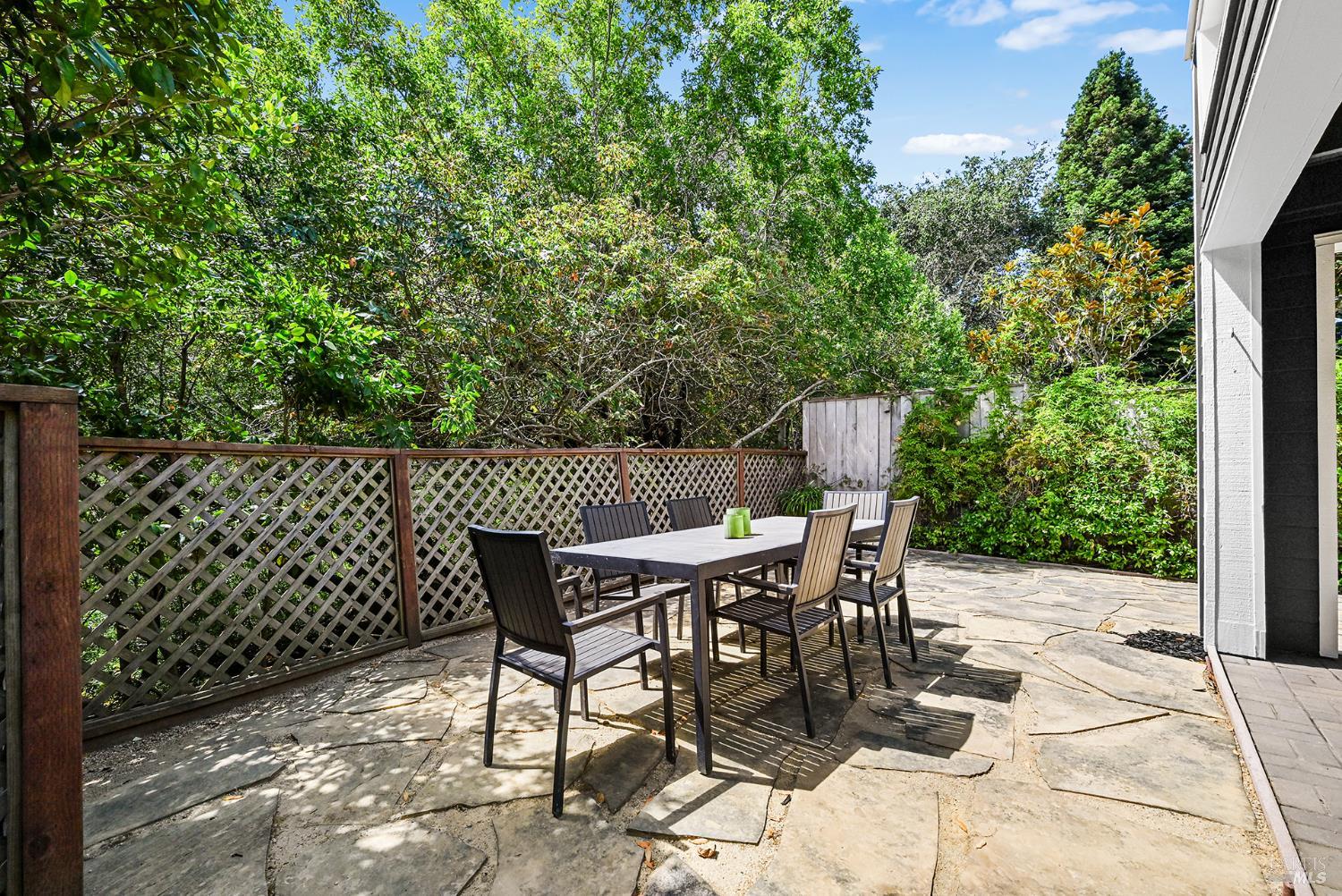 5 Creekside Drive
