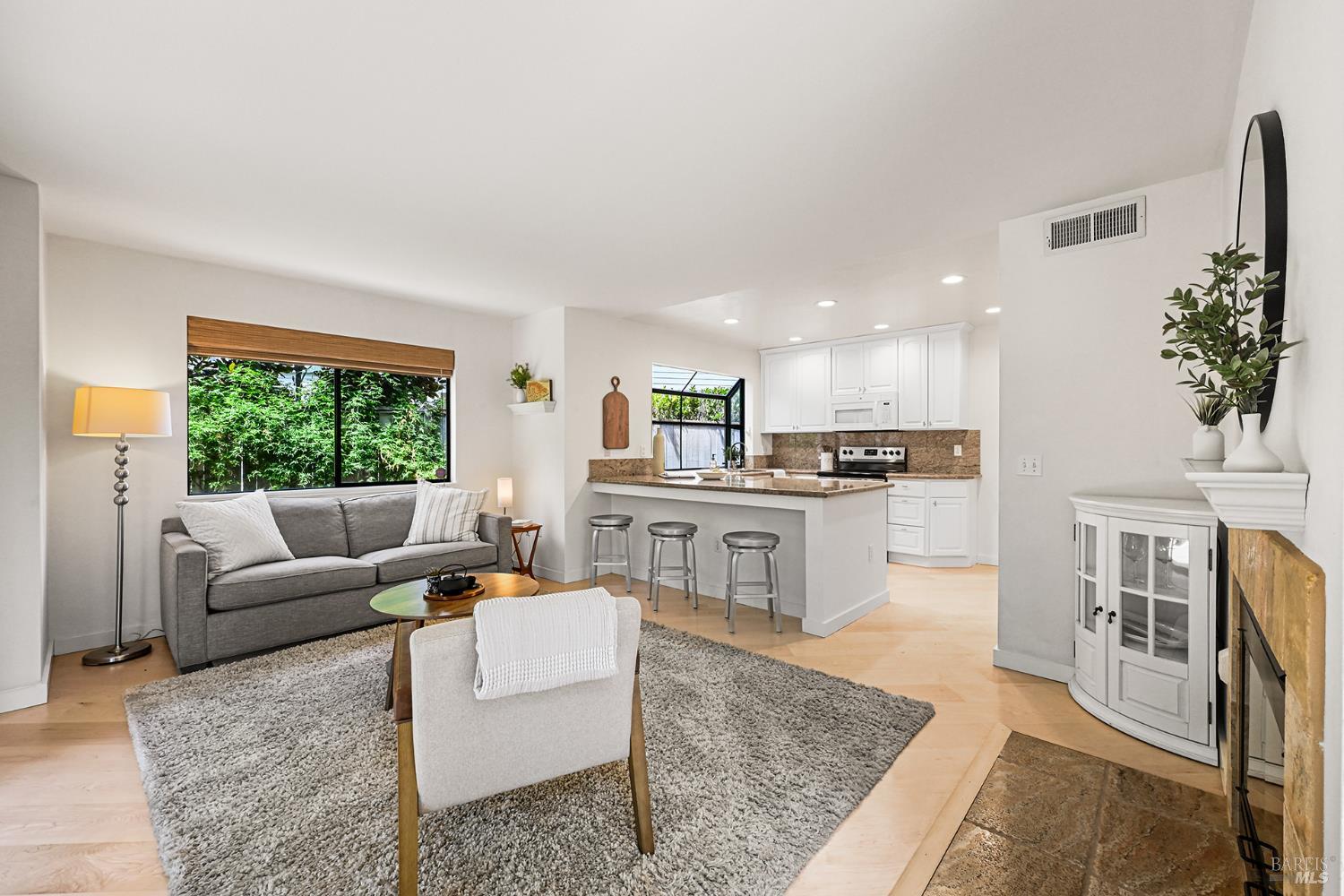 5 Creekside Drive