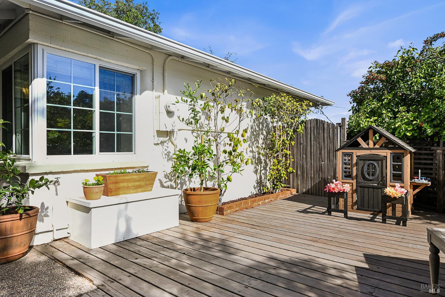 293 Bungalow Avenue