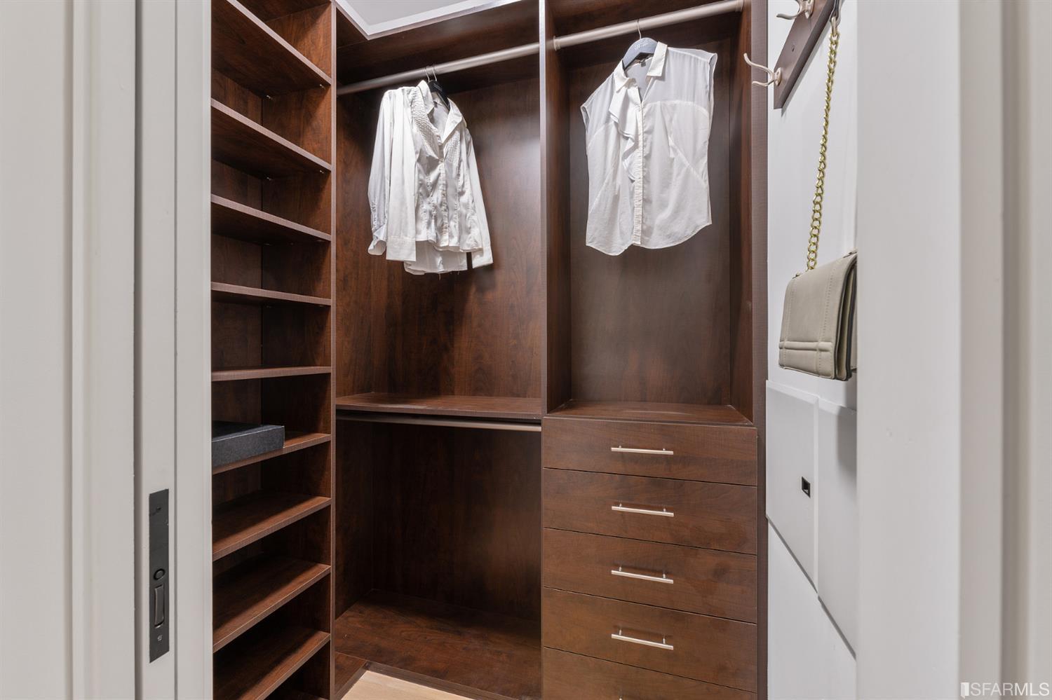 1250 Leavenworth Street Unit: 1