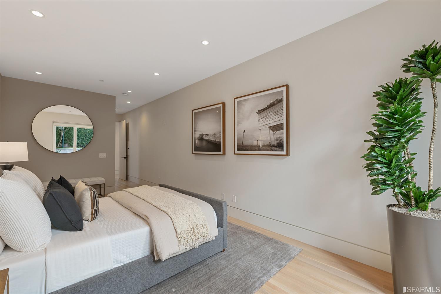 1250 Leavenworth Street Unit: 1