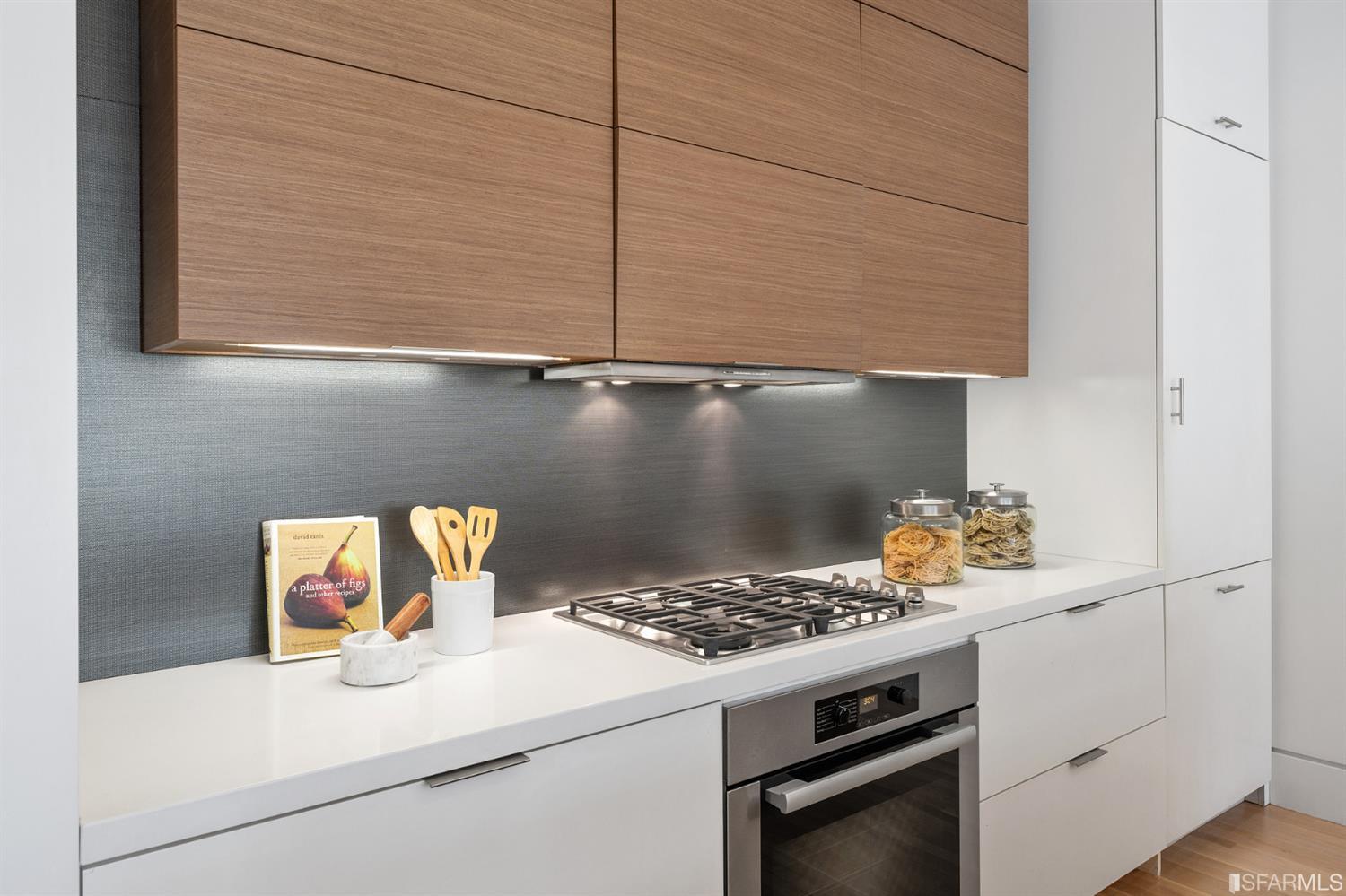 1250 Leavenworth Street Unit: 1